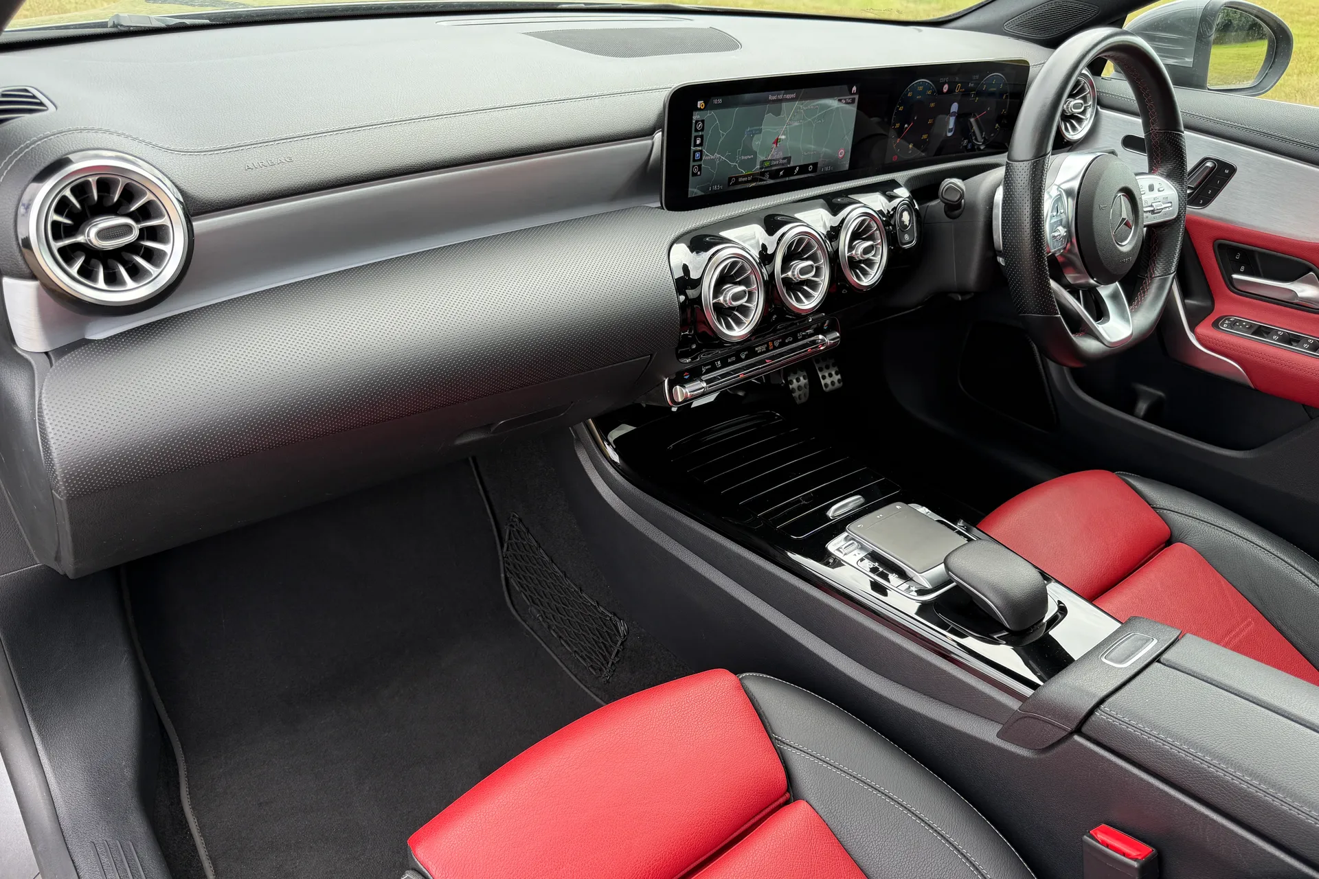 MERCEDES-BENZ CLA thumbnail image number 25