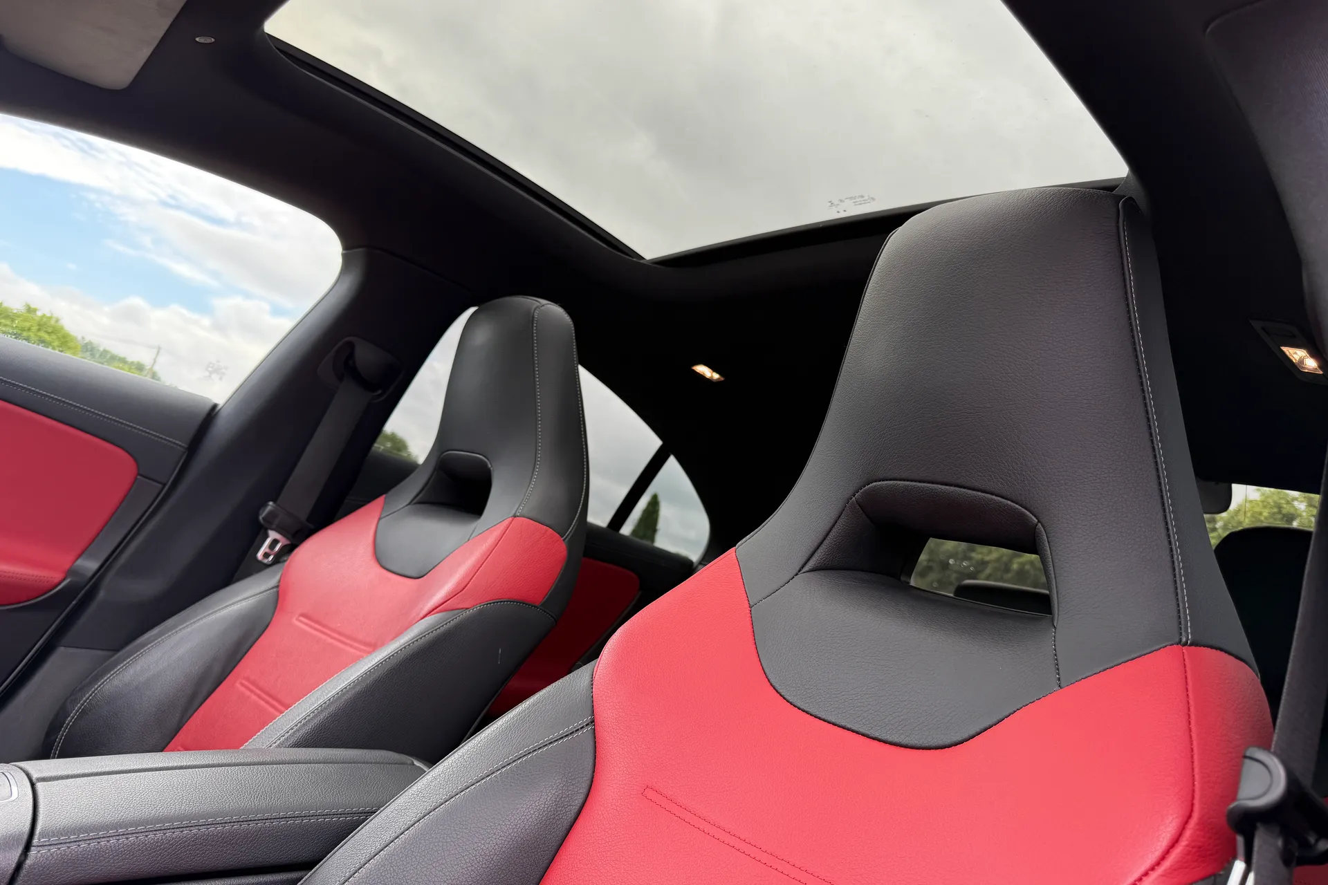 MERCEDES-BENZ CLA thumbnail image number 4