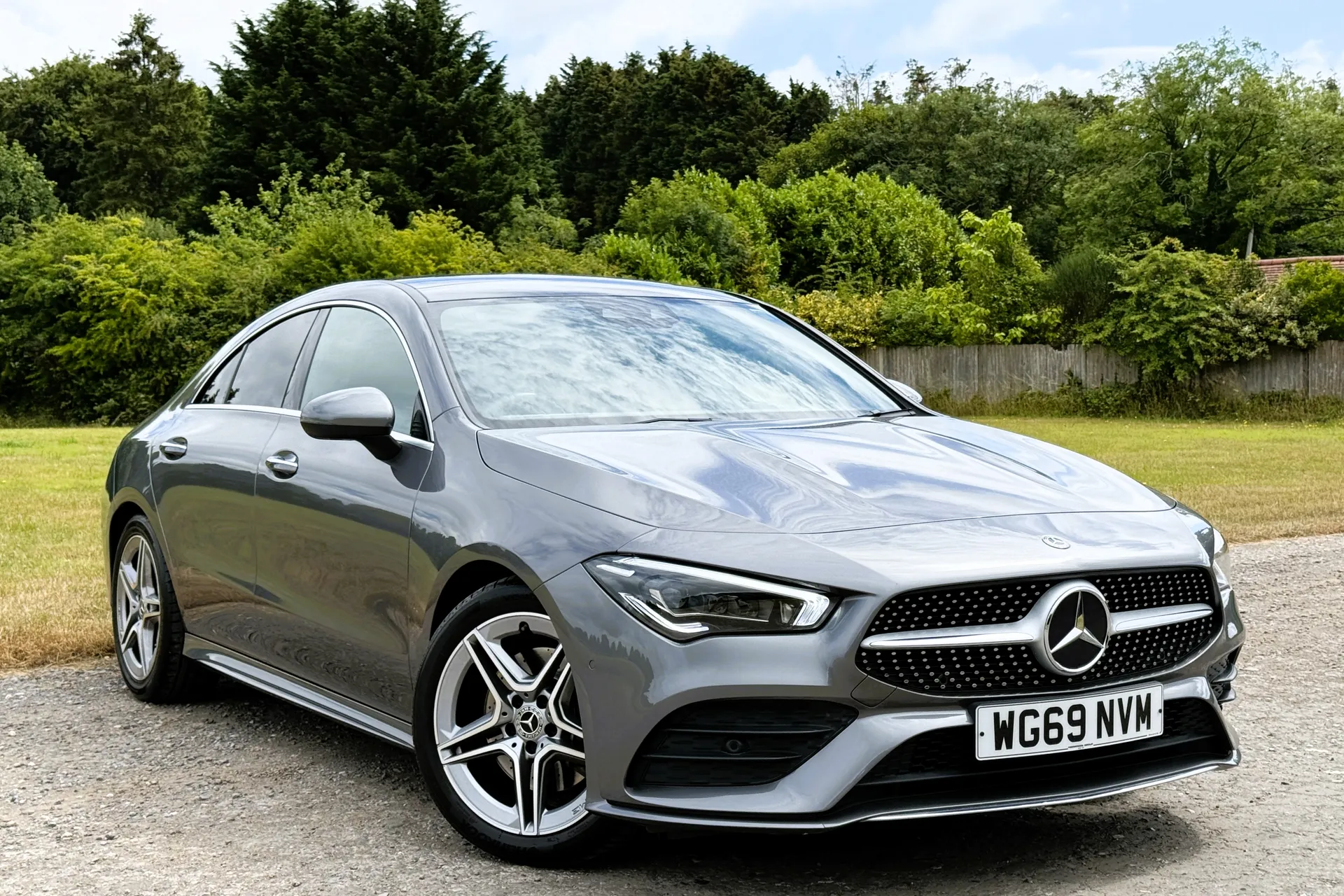 MERCEDES-BENZ CLA focused image