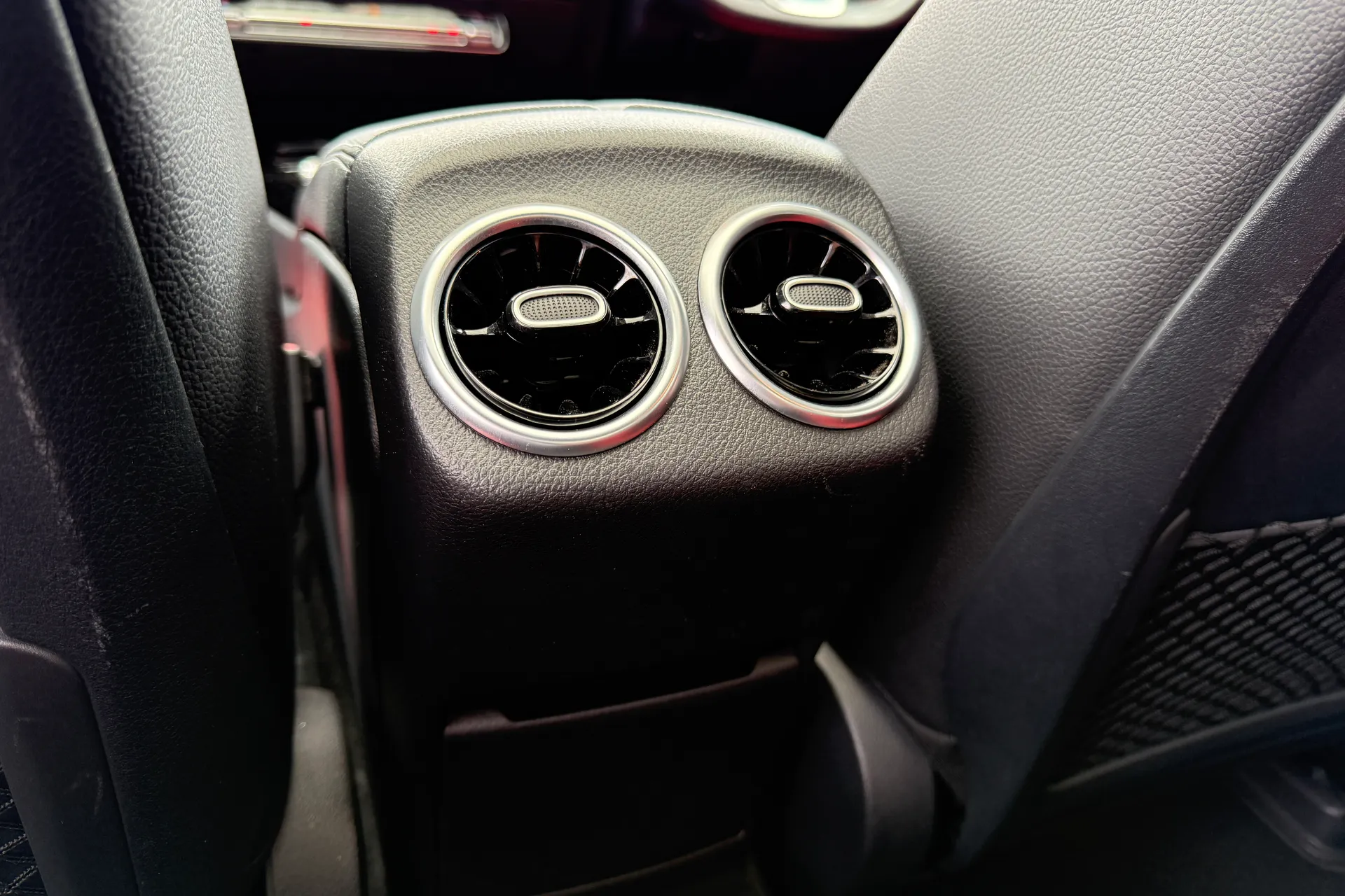 MERCEDES-BENZ CLA thumbnail image number 30