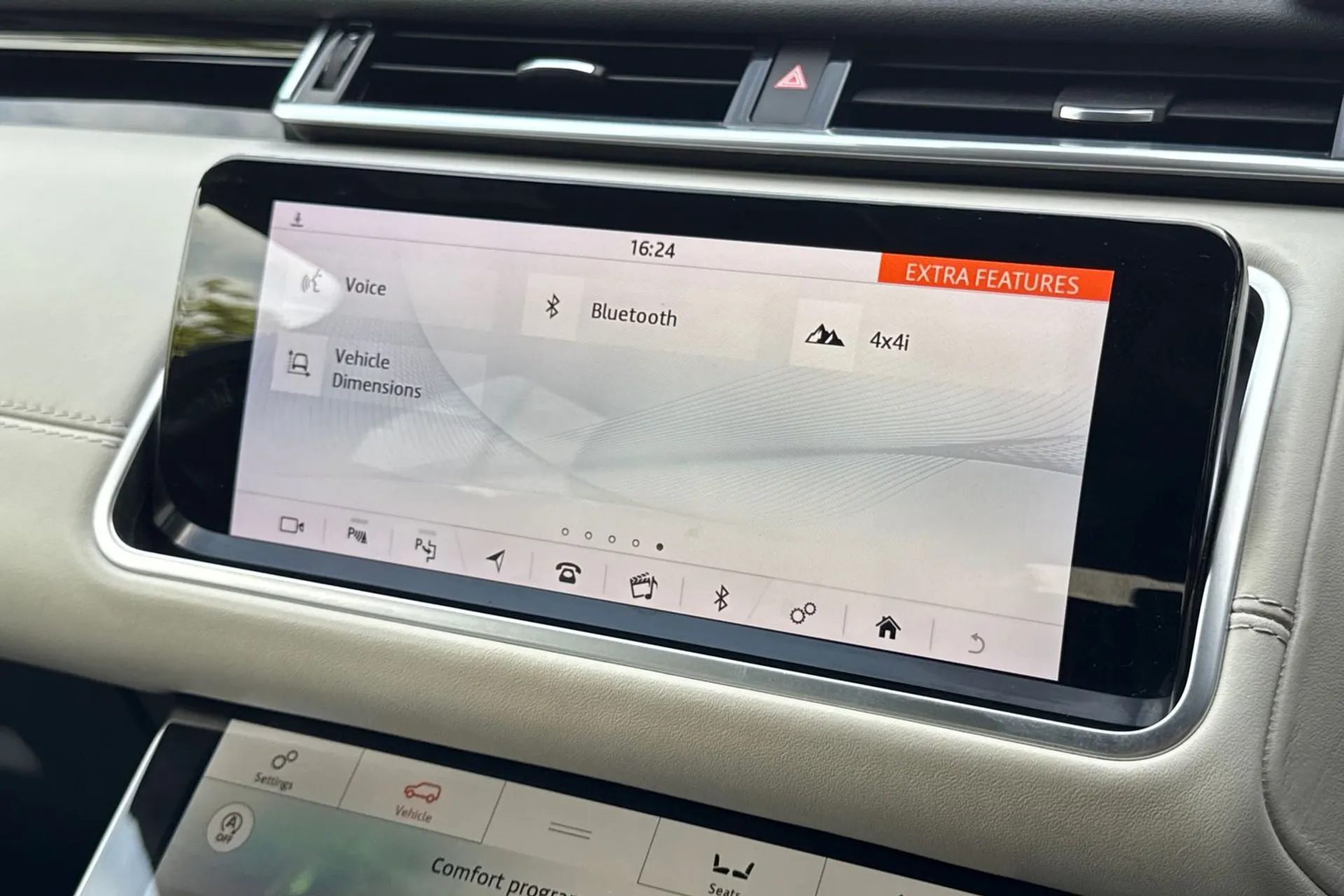 LAND ROVER RANGE ROVER VELAR thumbnail image number 50
