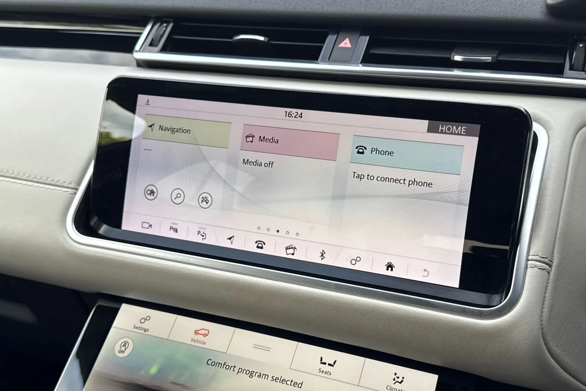 LAND ROVER RANGE ROVER VELAR thumbnail image number 48