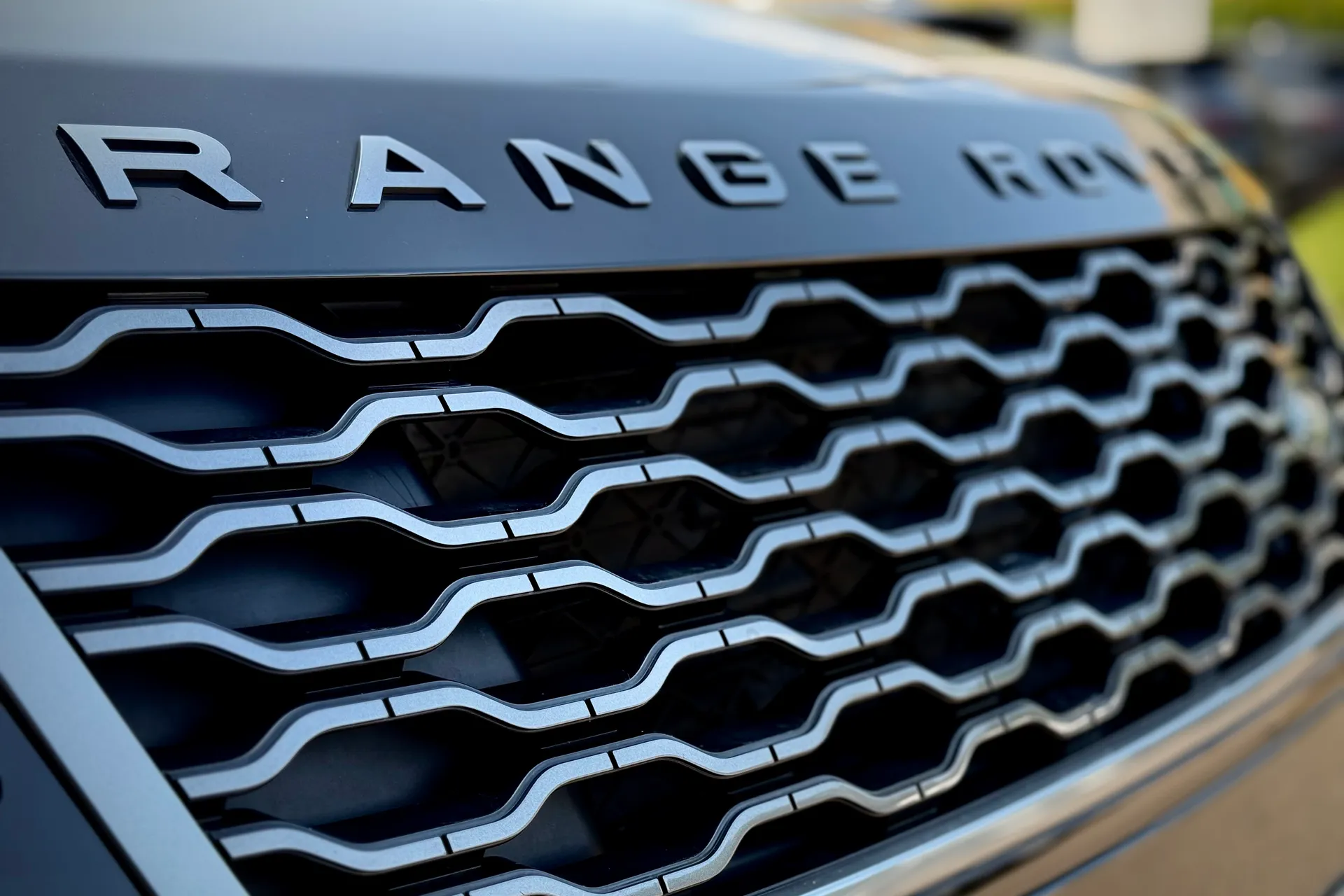 LAND ROVER RANGE ROVER VELAR thumbnail image number 13
