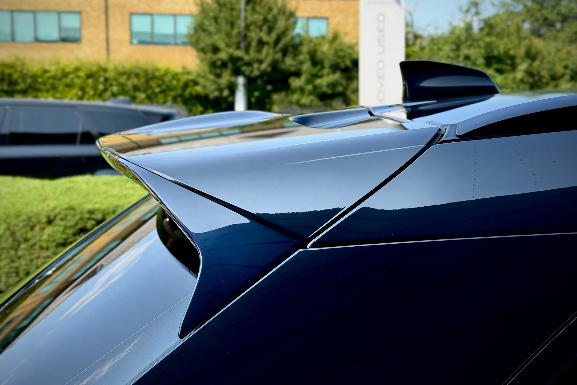 LAND ROVER RANGE ROVER VELAR thumbnail image number 18