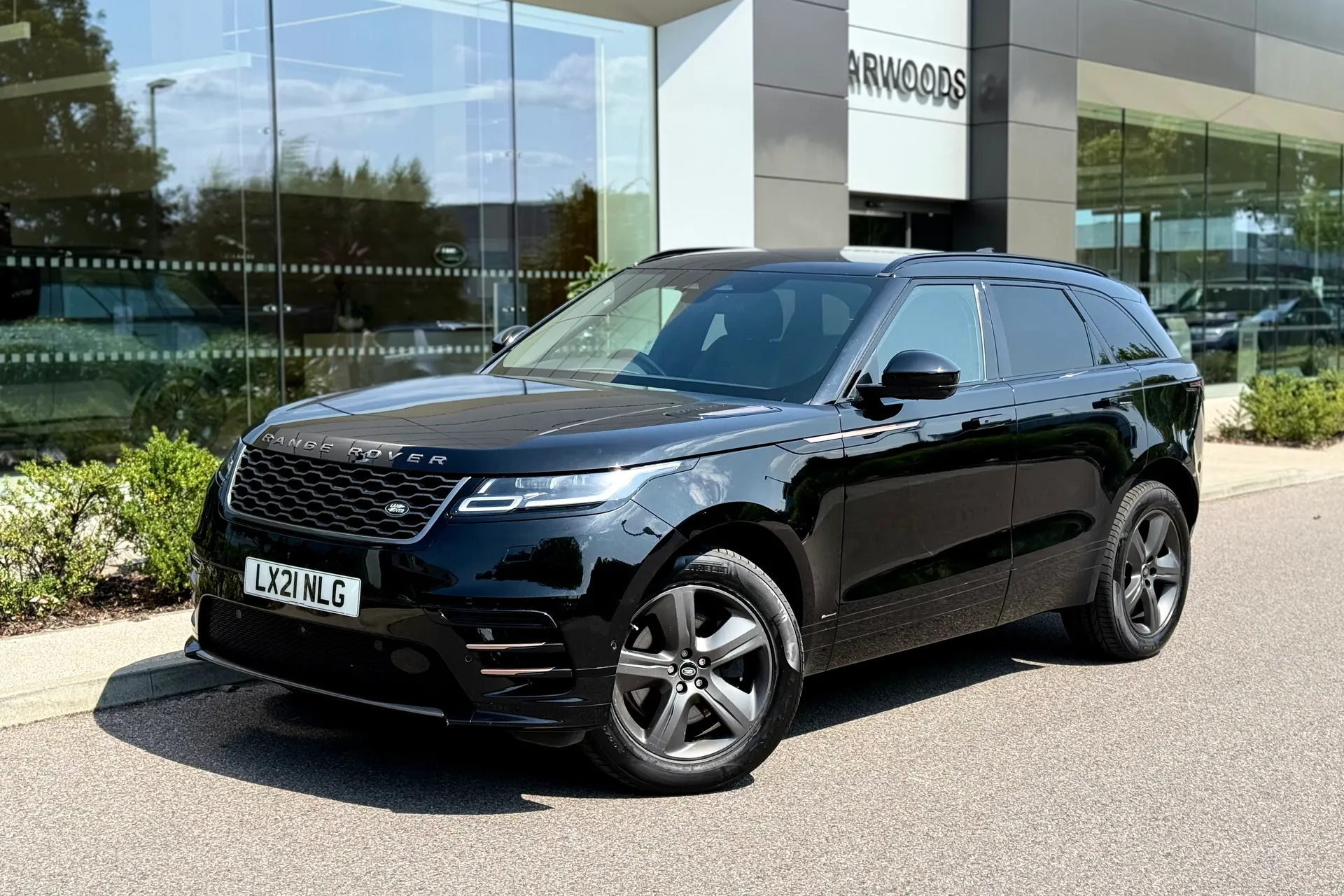 LAND ROVER RANGE ROVER VELAR thumbnail image number 9