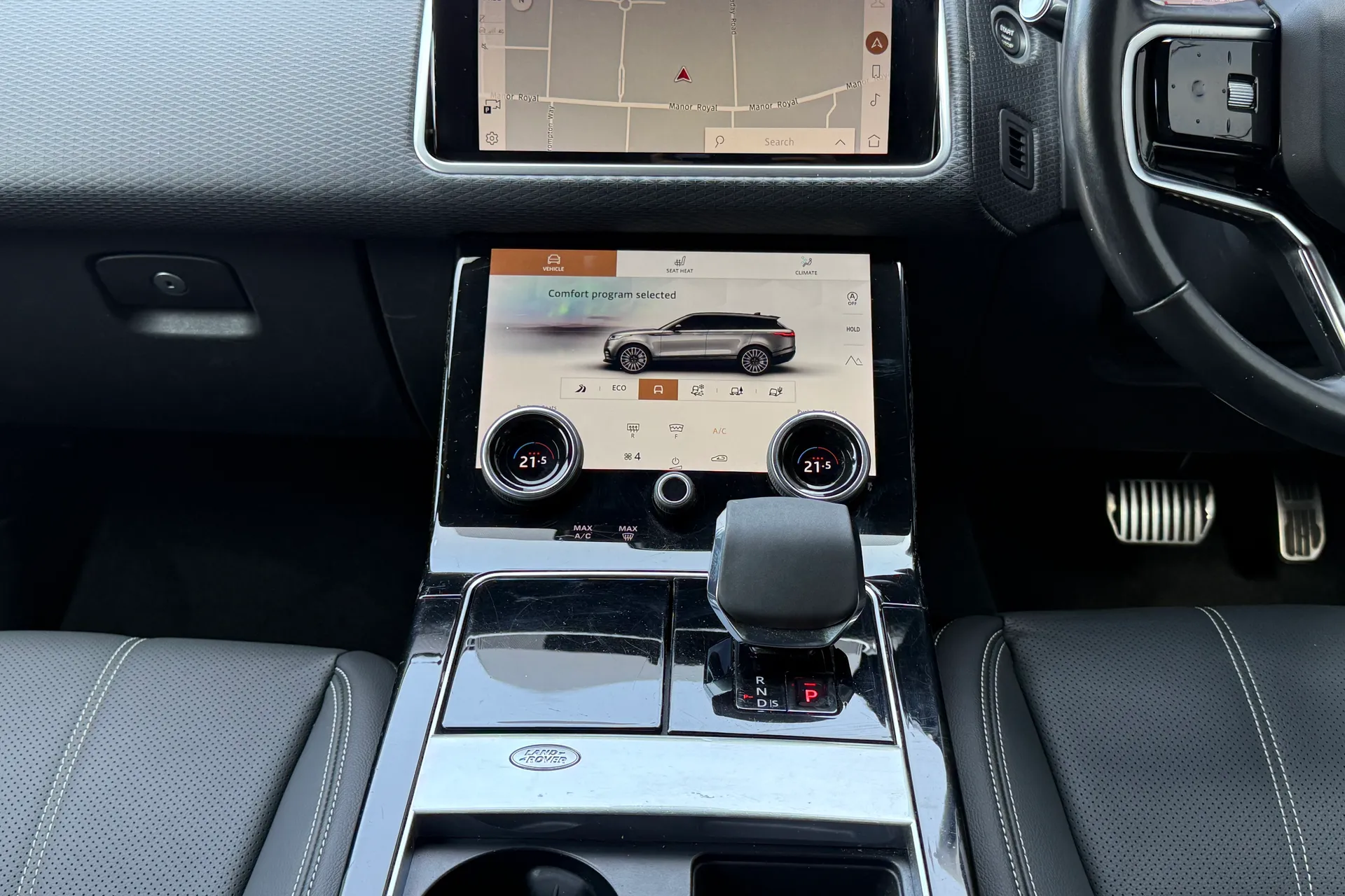 LAND ROVER RANGE ROVER VELAR thumbnail image number 28