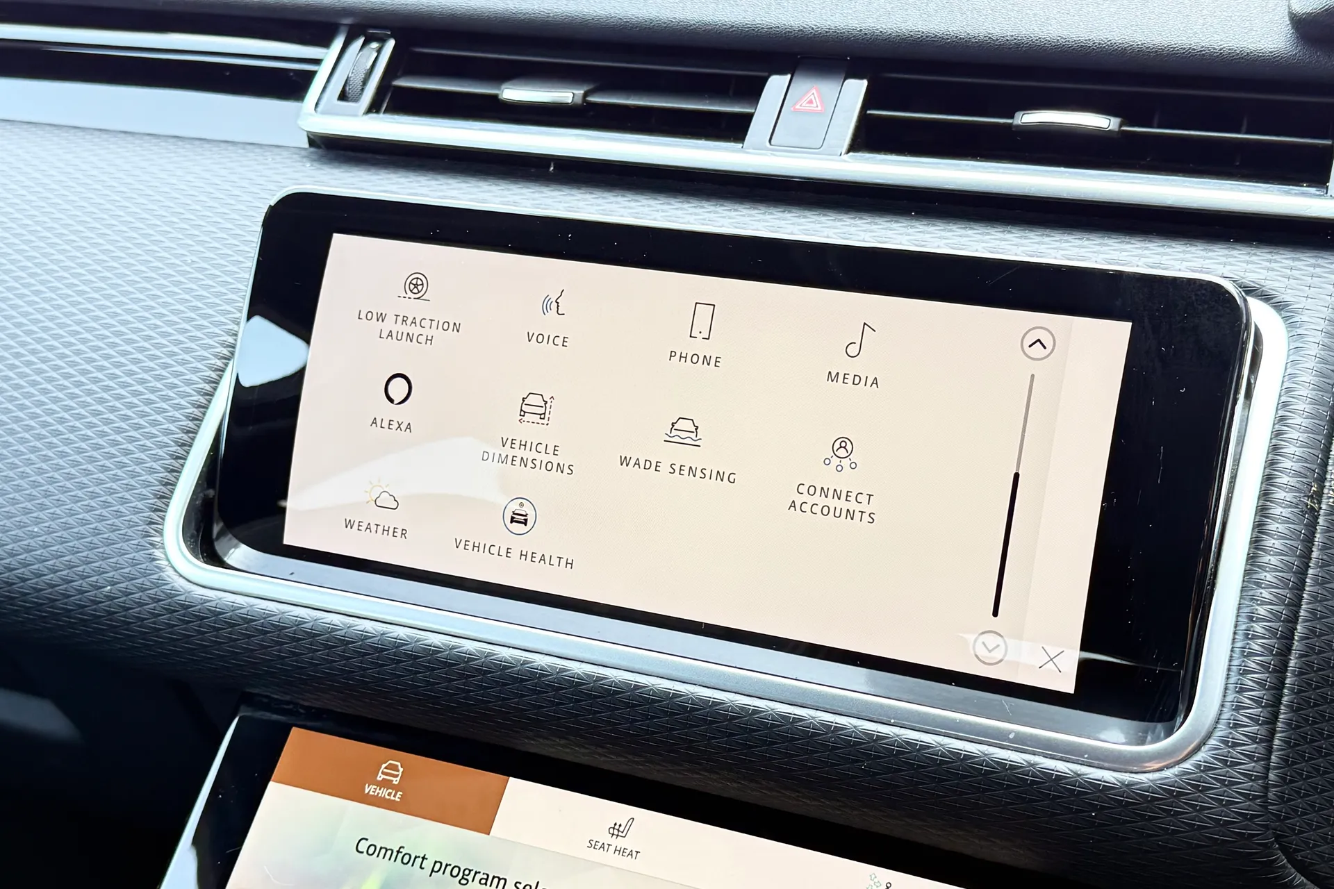 LAND ROVER RANGE ROVER VELAR thumbnail image number 50