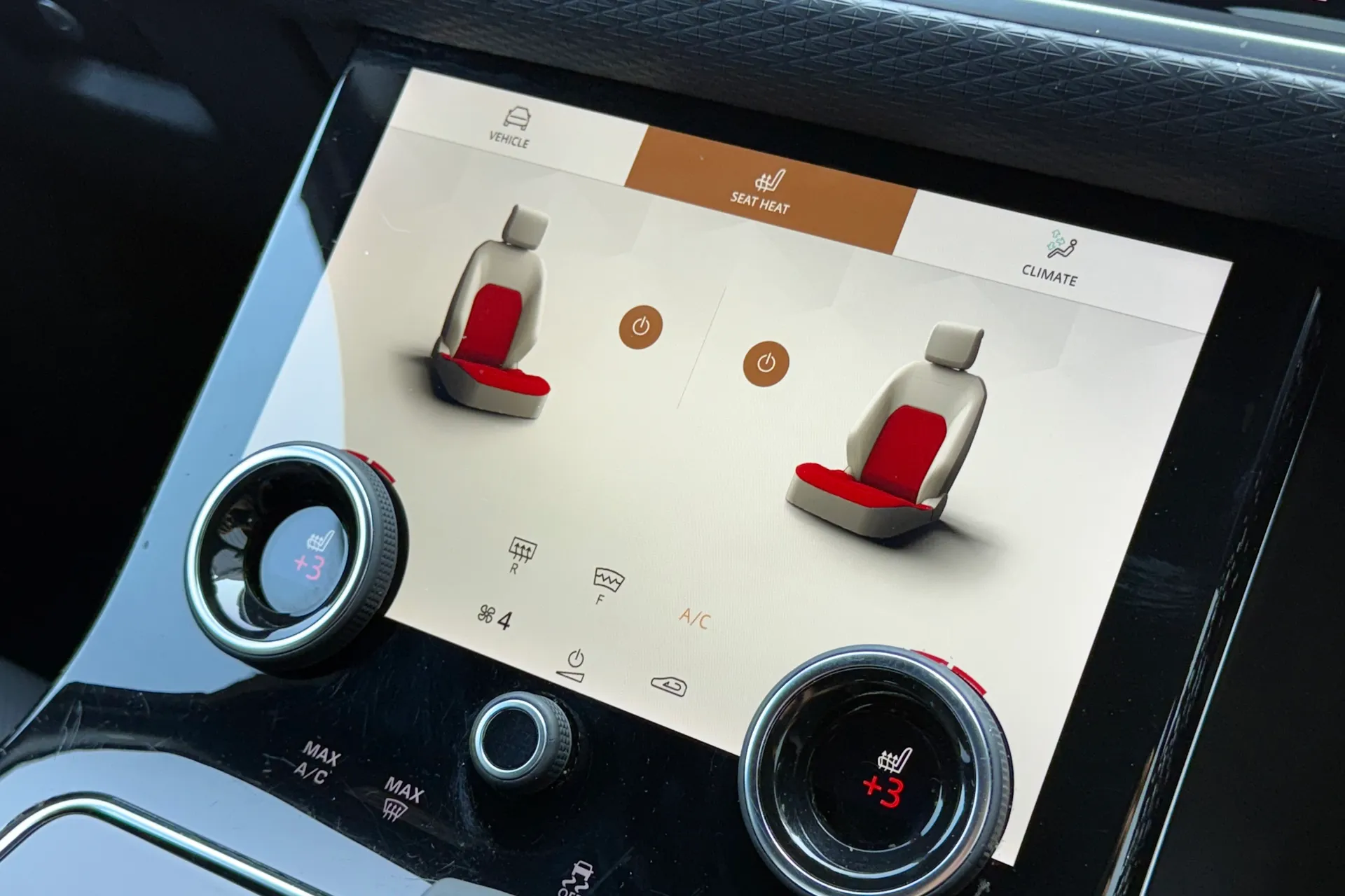 LAND ROVER RANGE ROVER VELAR thumbnail image number 54