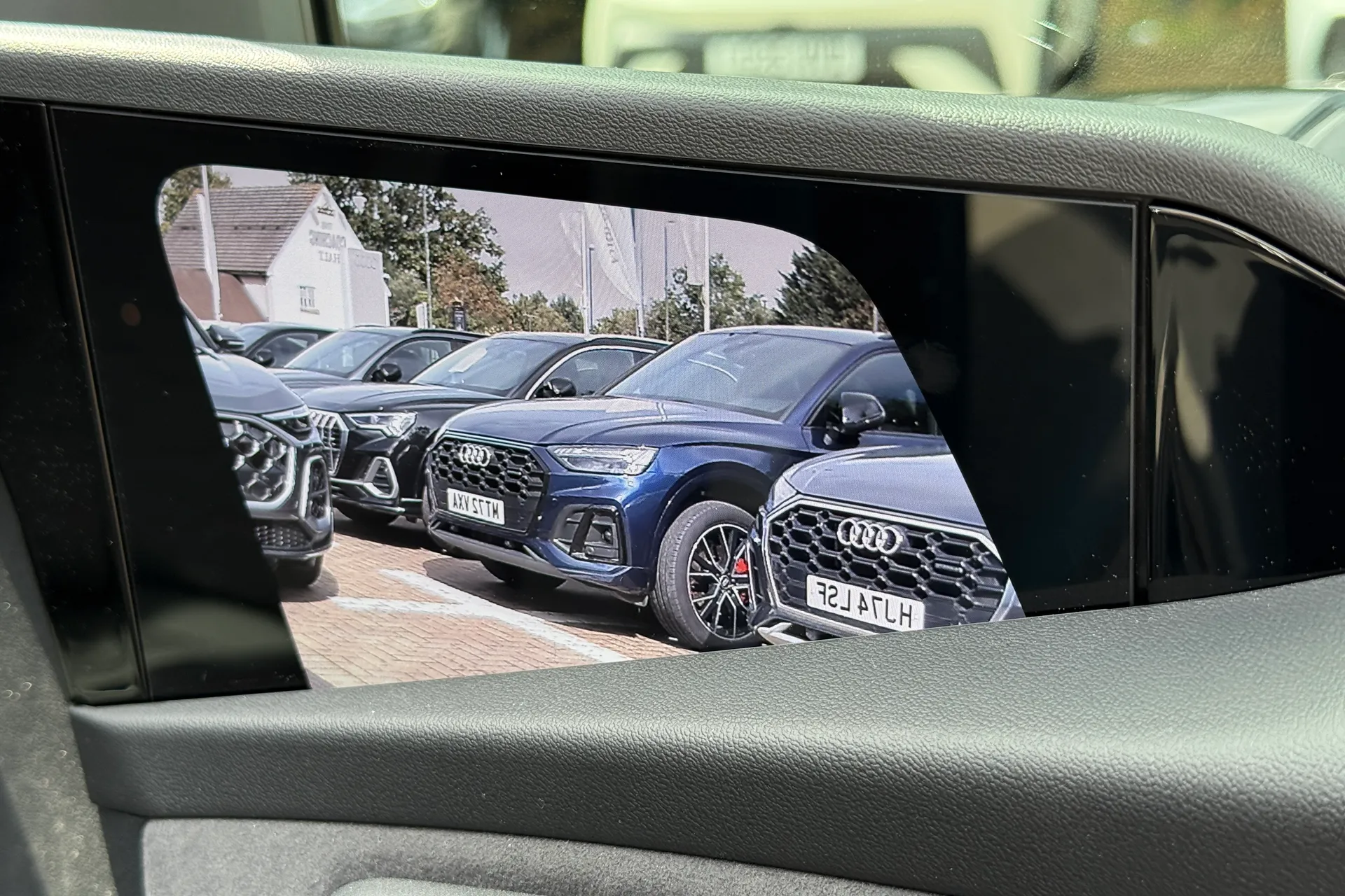 Audi A6 thumbnail image number 17