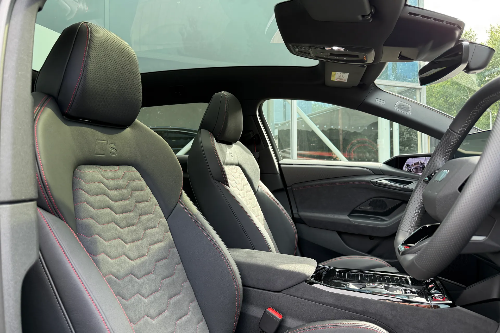 Audi A6 thumbnail image number 30