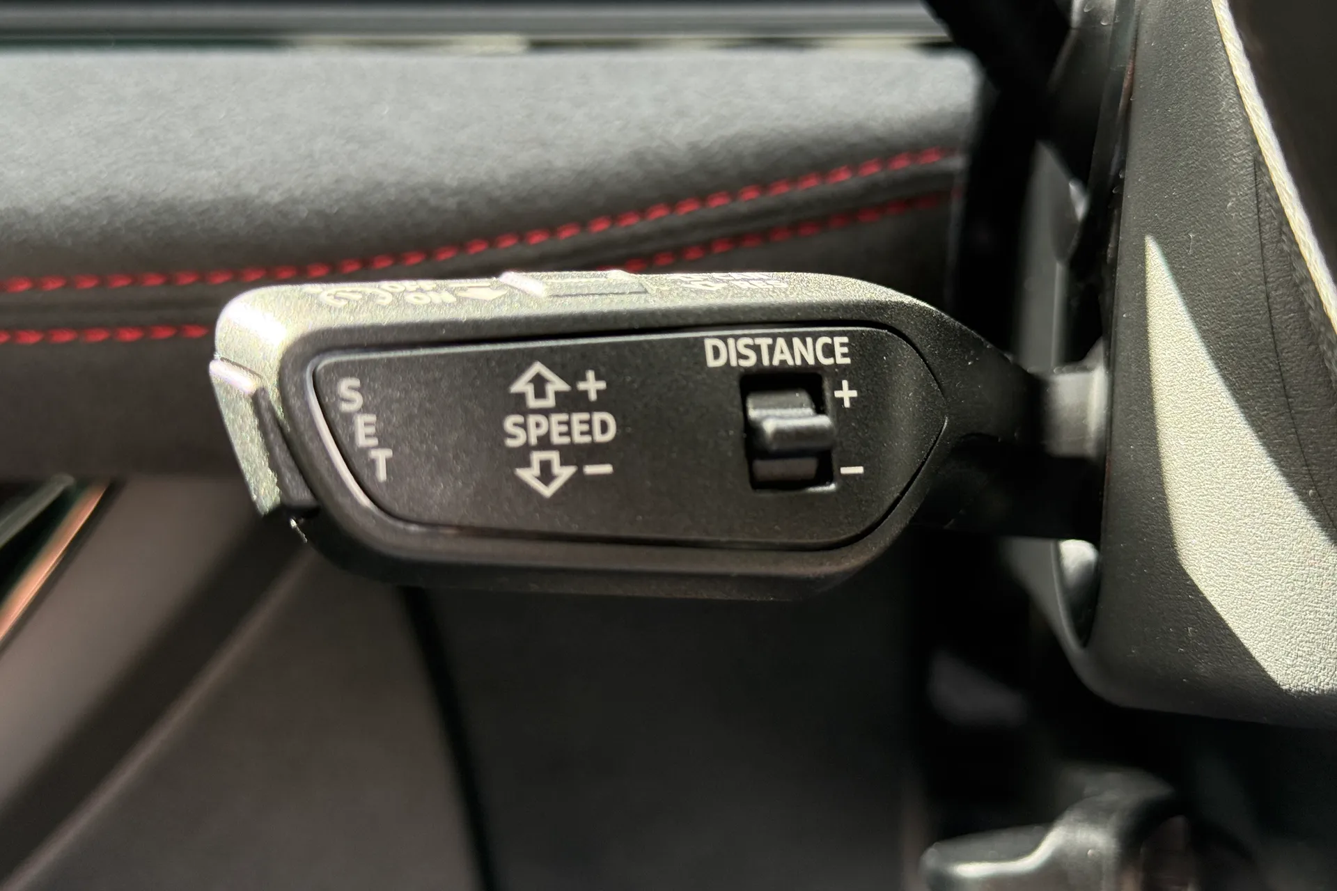 Audi A6 thumbnail image number 11