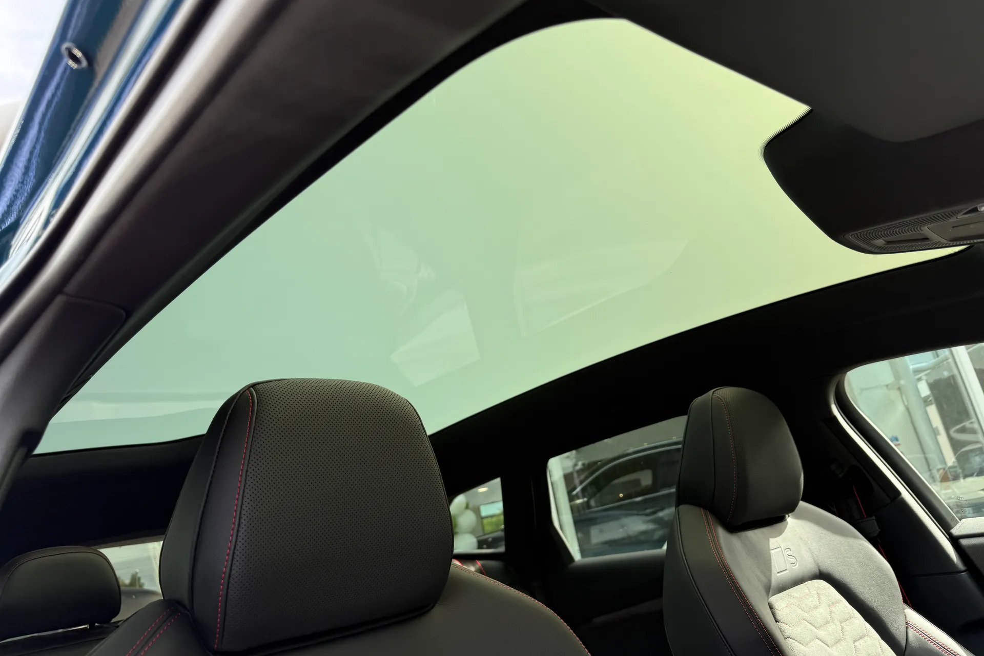 Audi A6 thumbnail image number 18