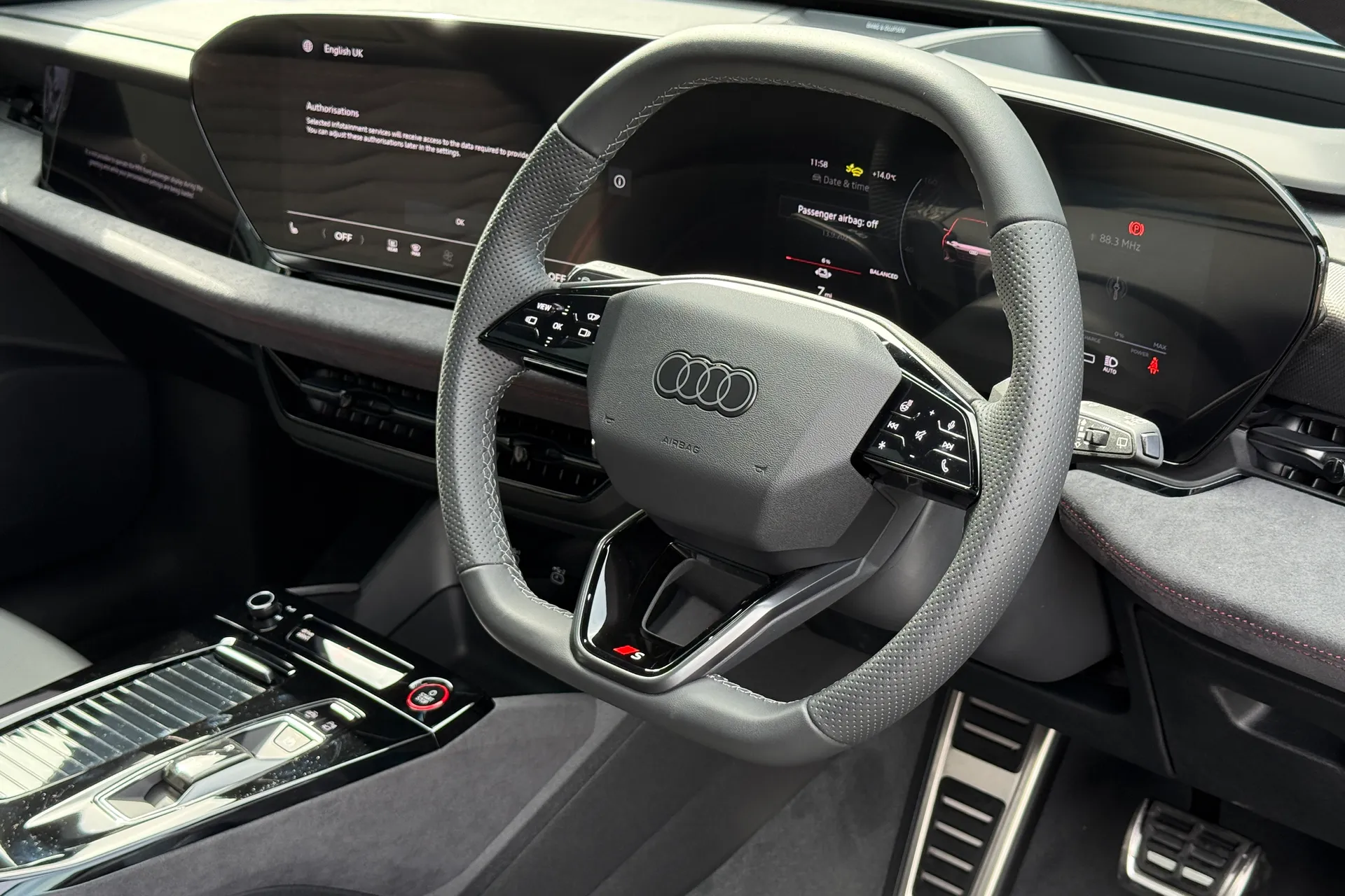 Audi A6 thumbnail image number 28