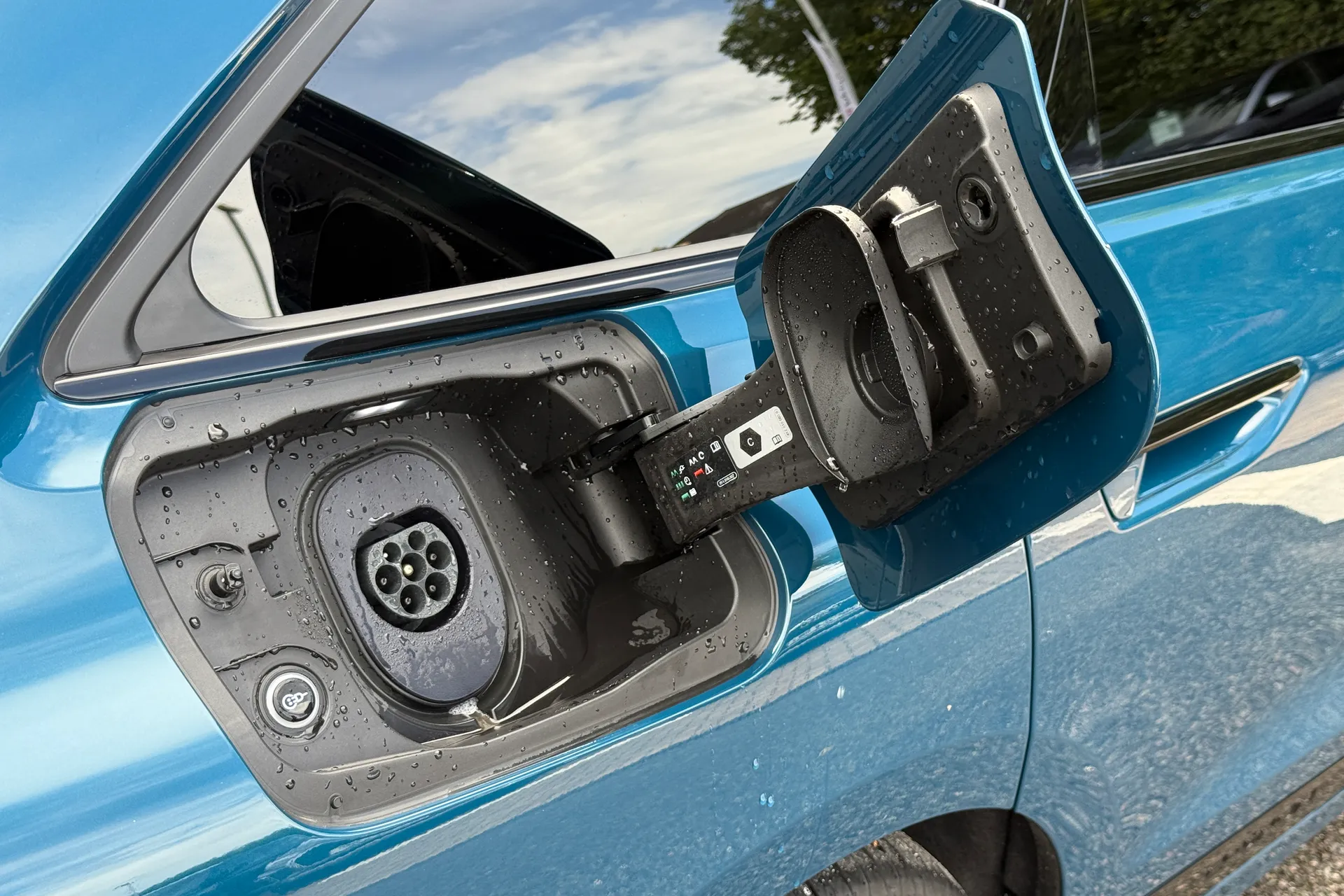 Audi A6 thumbnail image number 35