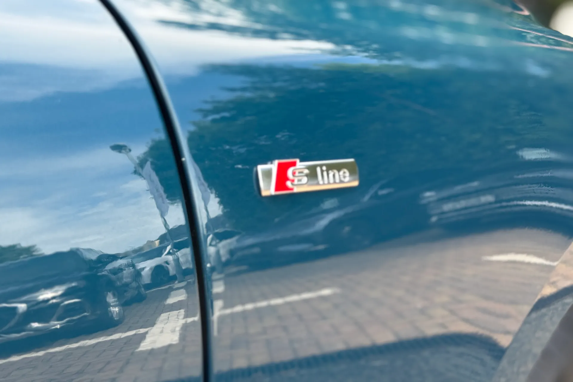 Audi A6 thumbnail image number 22