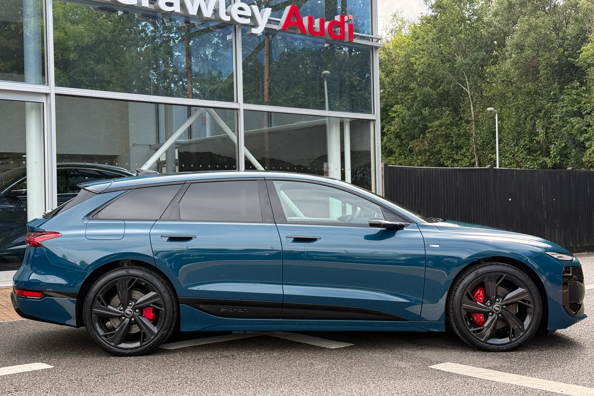 Audi A6 thumbnail image number 2