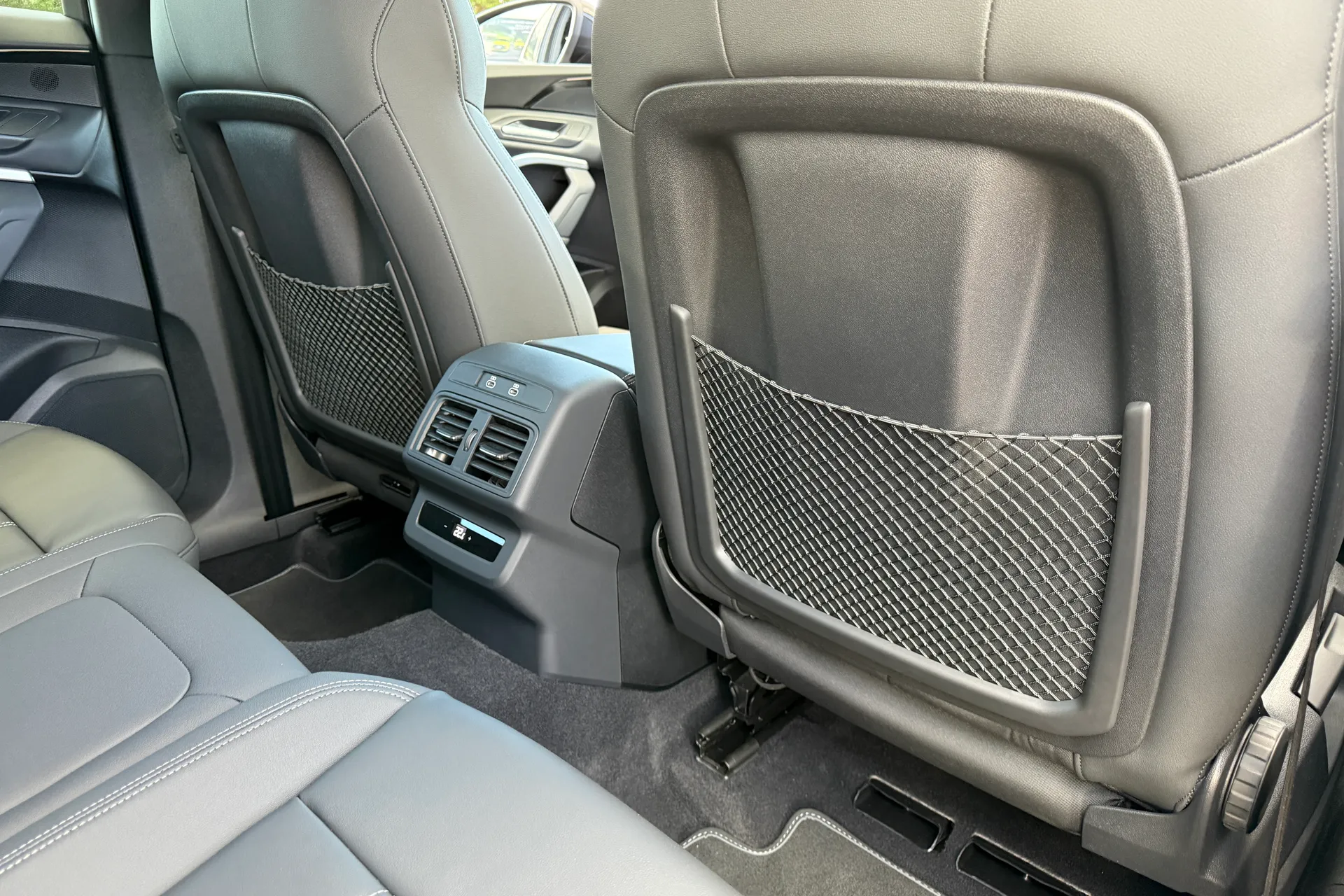 Audi Q5 thumbnail image number 40