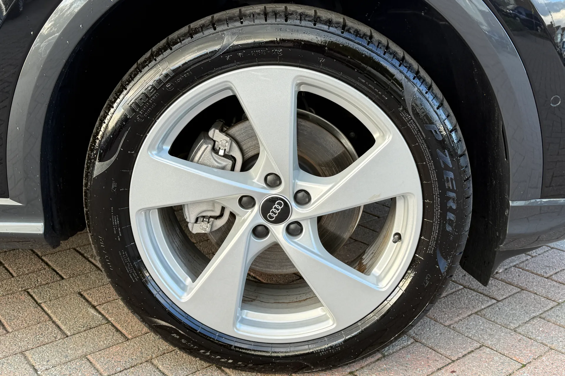 Audi Q5 thumbnail image number 42