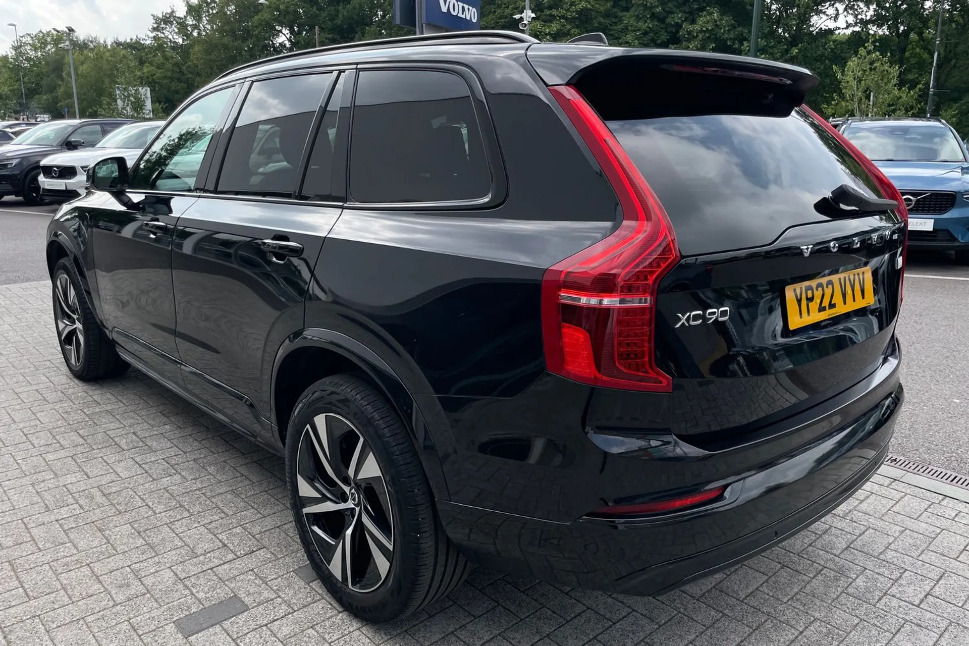 Volvo XC90 thumbnail image number 11