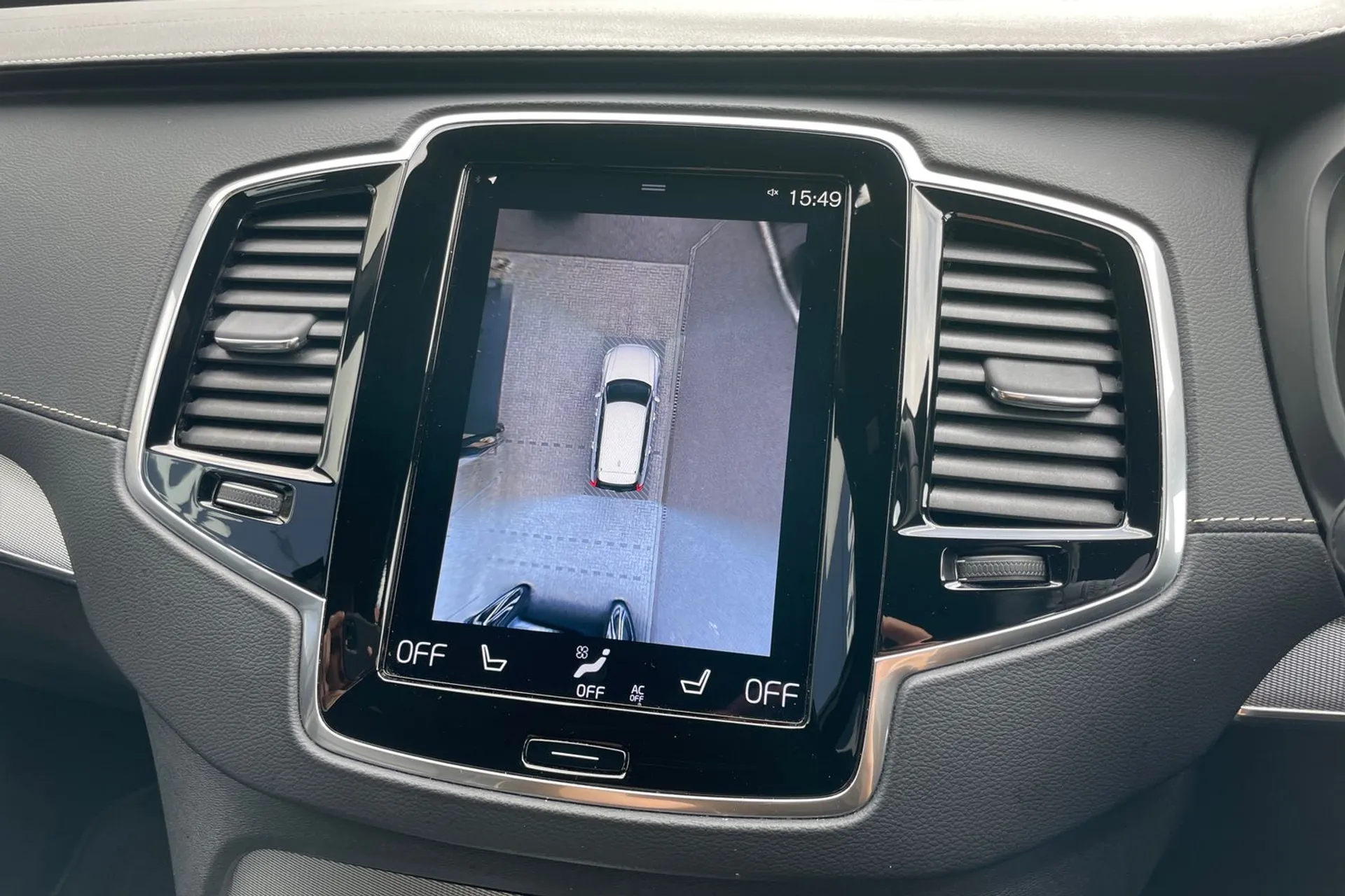 Volvo XC90 thumbnail image number 4