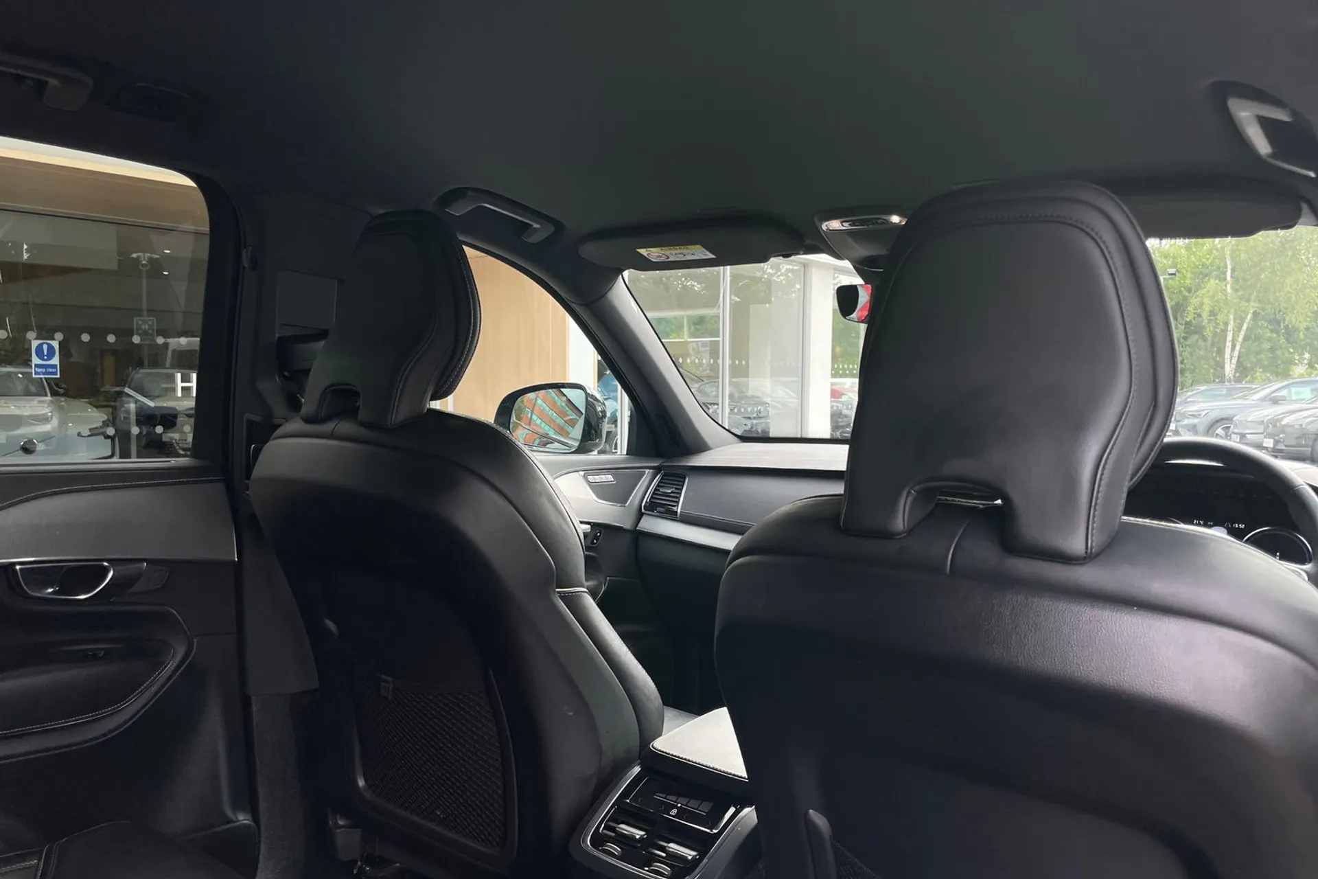 Volvo XC90 thumbnail image number 25