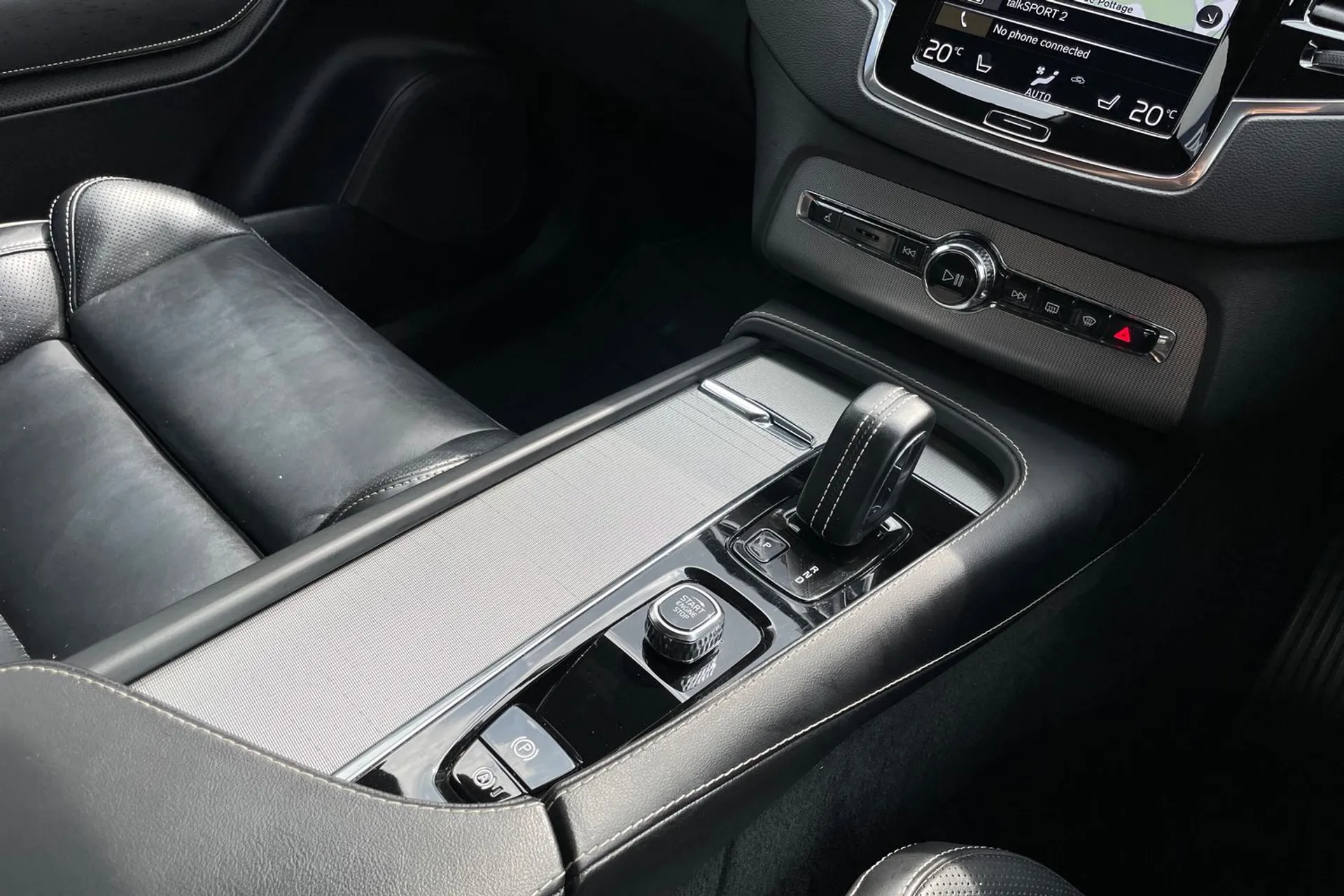 Volvo XC90 thumbnail image number 46