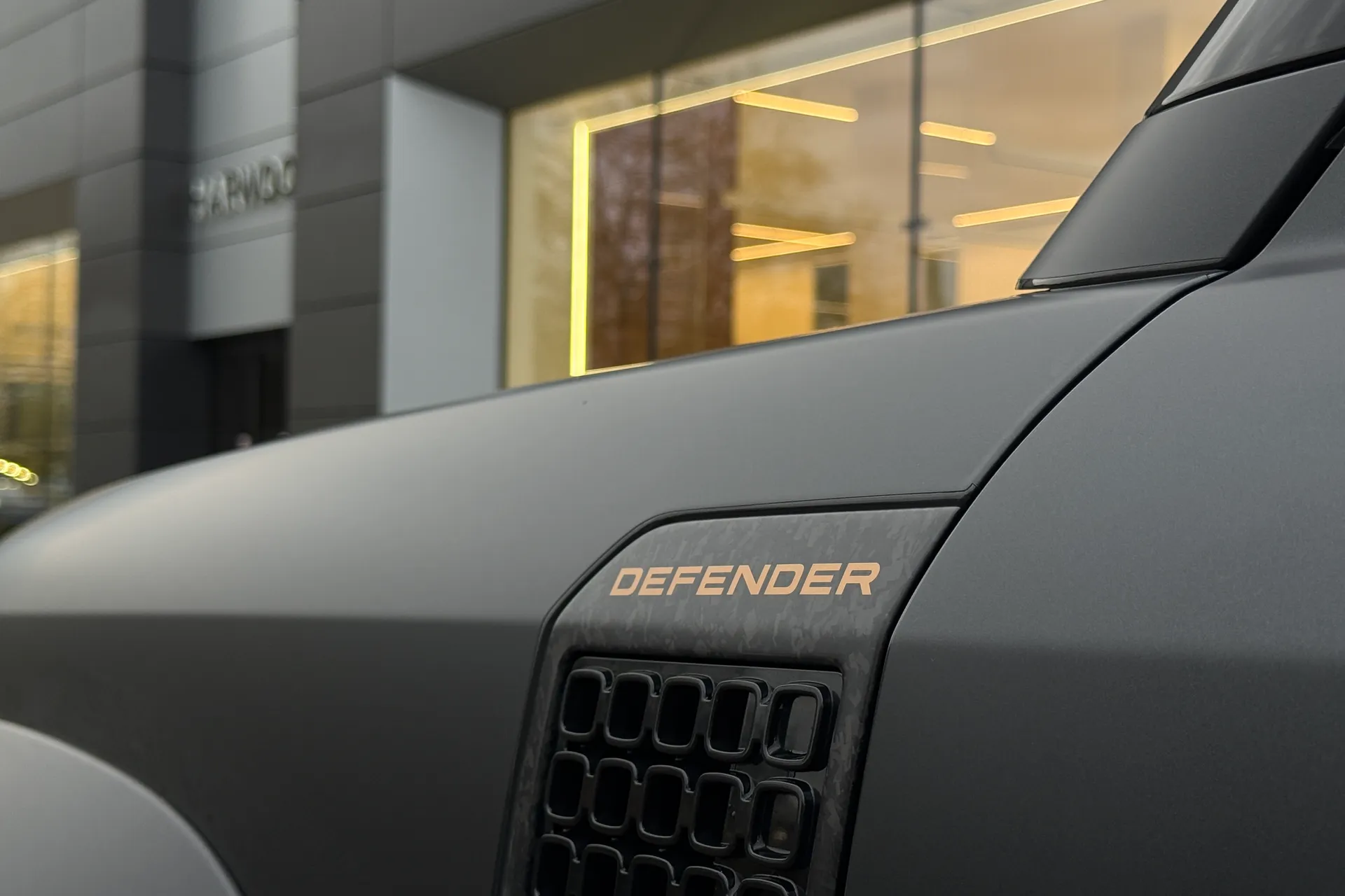 LAND ROVER Defender 110 thumbnail image number 42