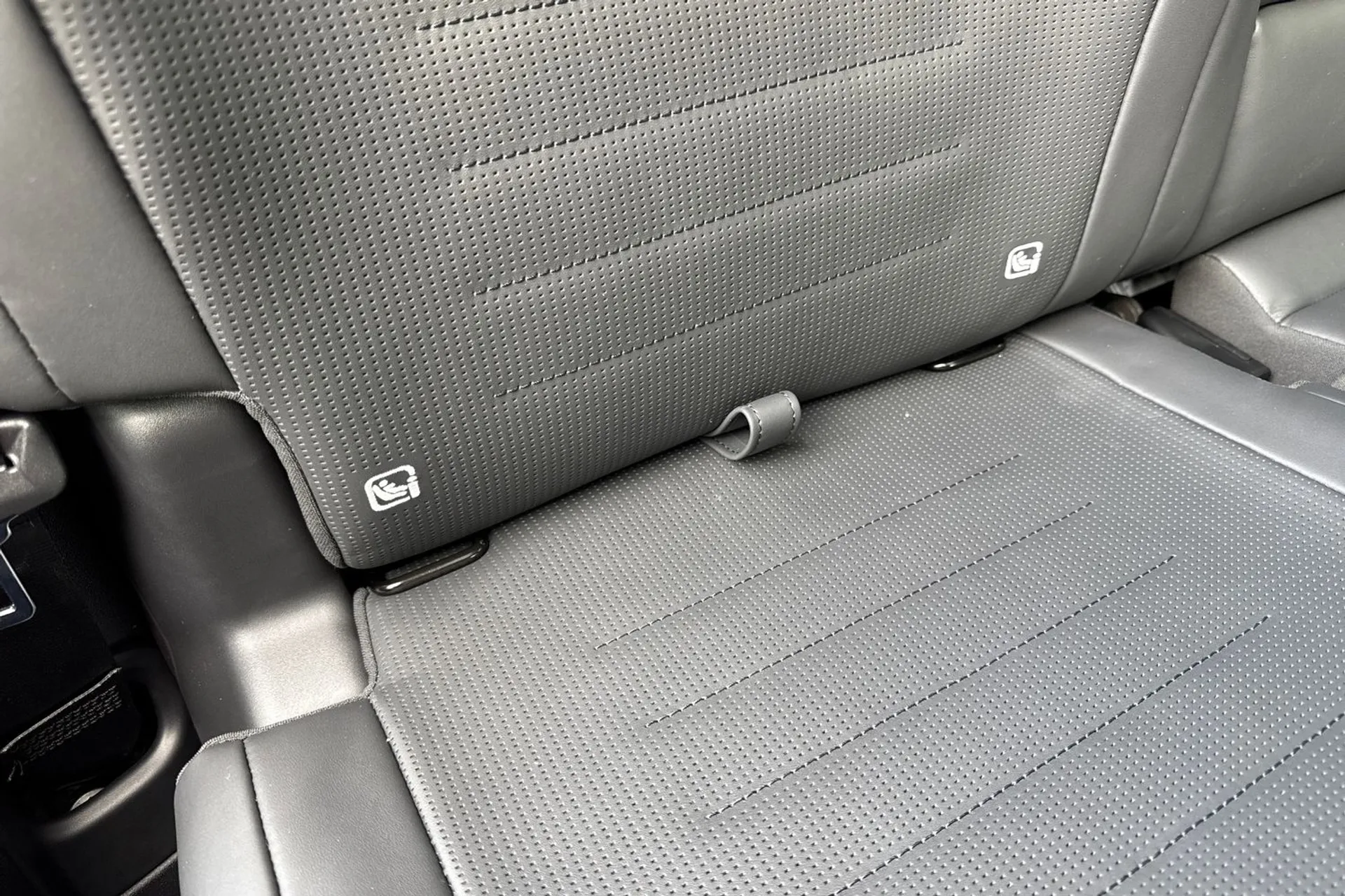 LAND ROVER Defender 110 thumbnail image number 81