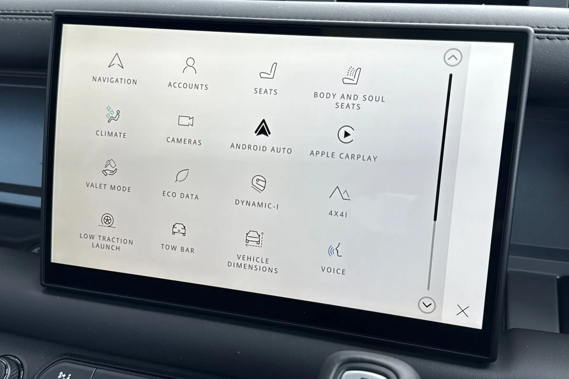 LAND ROVER Defender 110 thumbnail image number 67