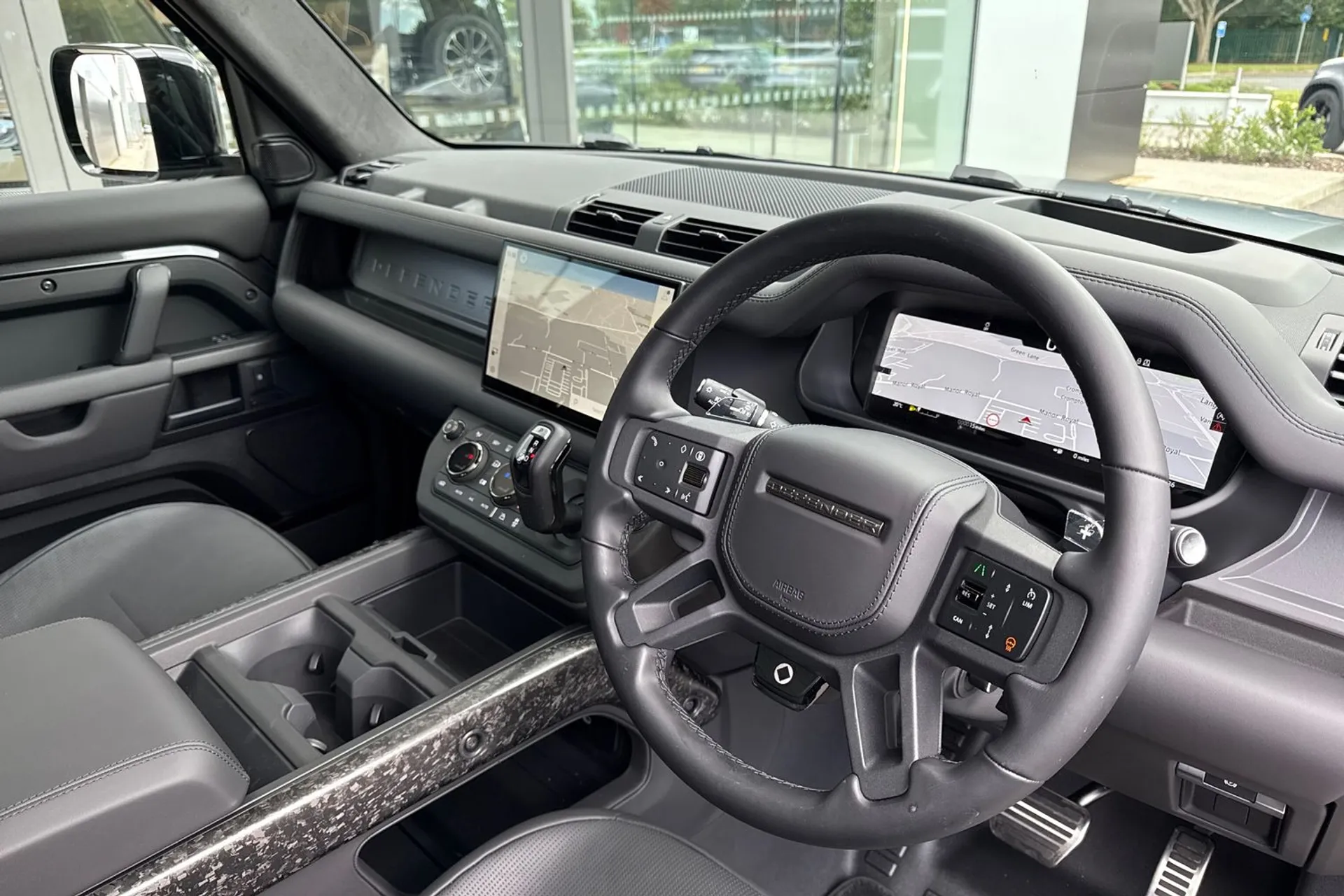 LAND ROVER Defender 110 thumbnail image number 84