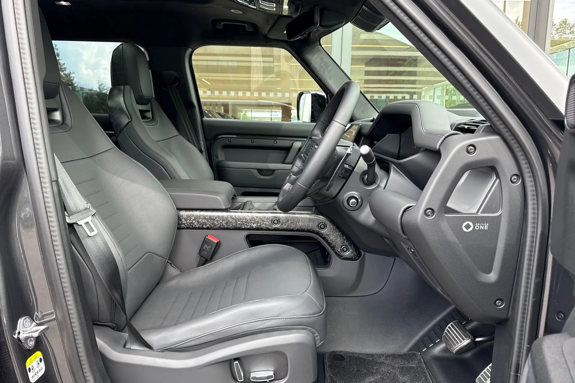 LAND ROVER Defender 110 thumbnail image number 83