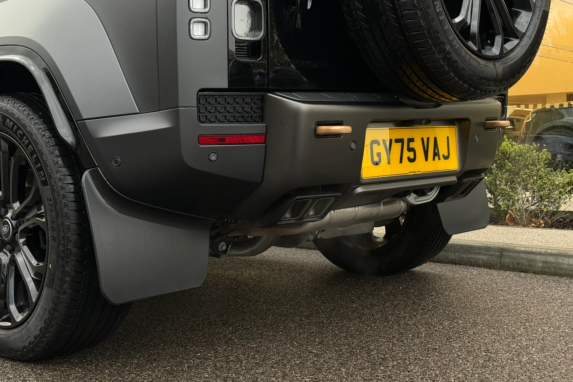 LAND ROVER Defender 110 thumbnail image number 68