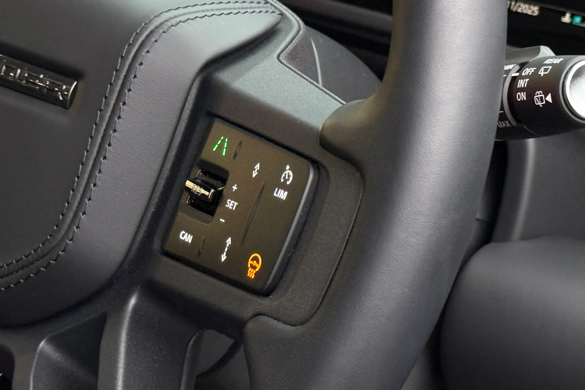 LAND ROVER Defender 110 thumbnail image number 88