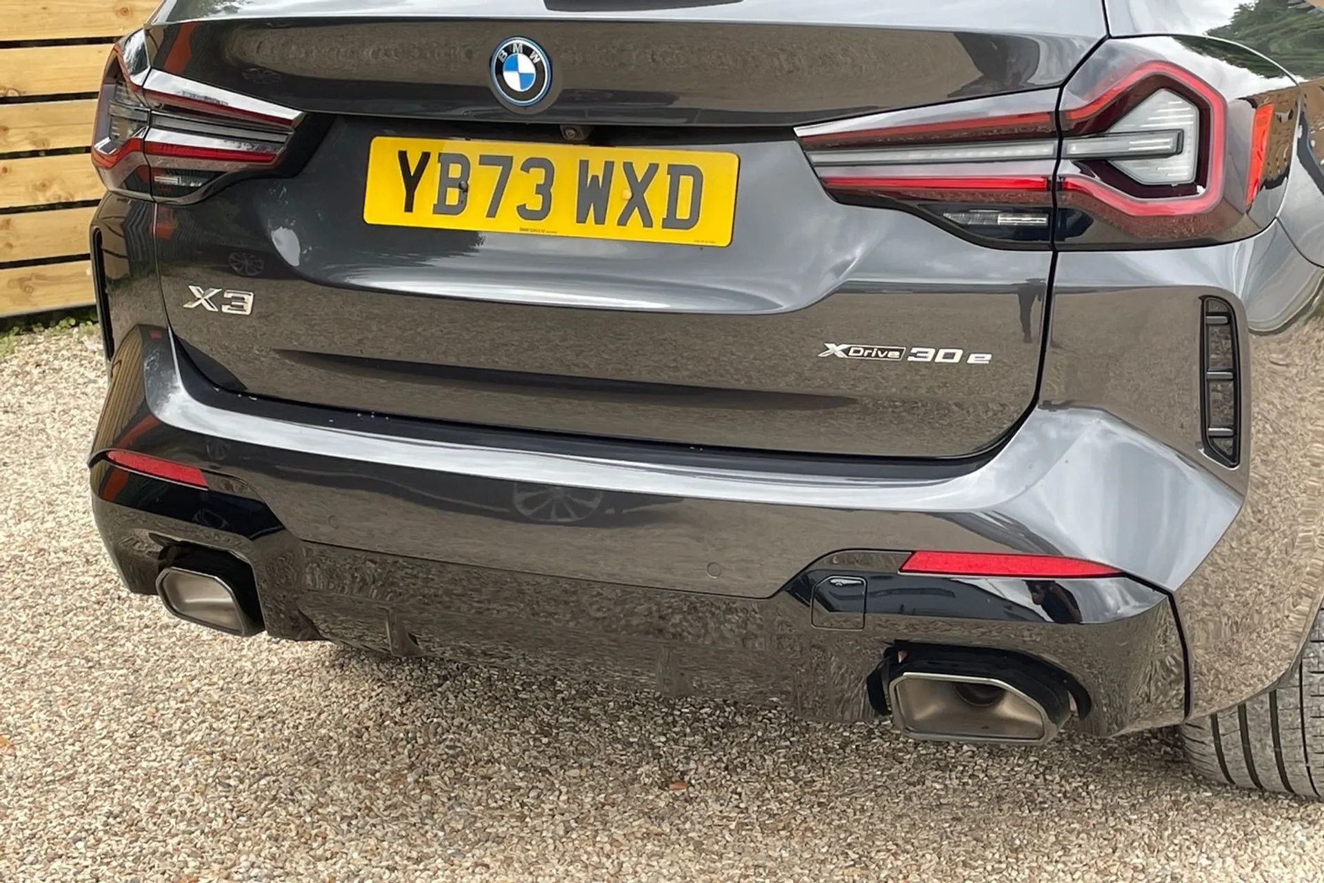 BMW X3 thumbnail image number 16