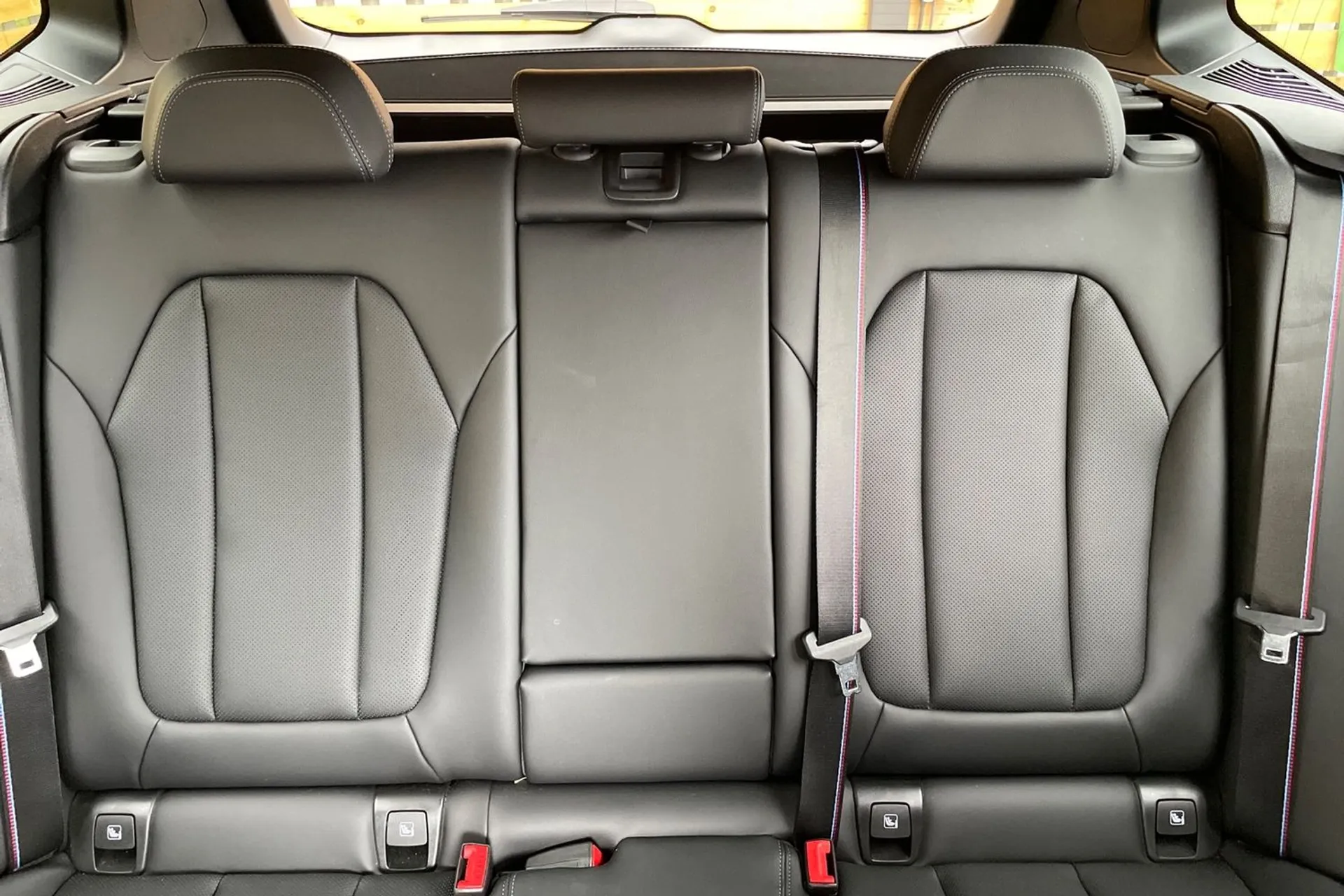 BMW X3 thumbnail image number 31