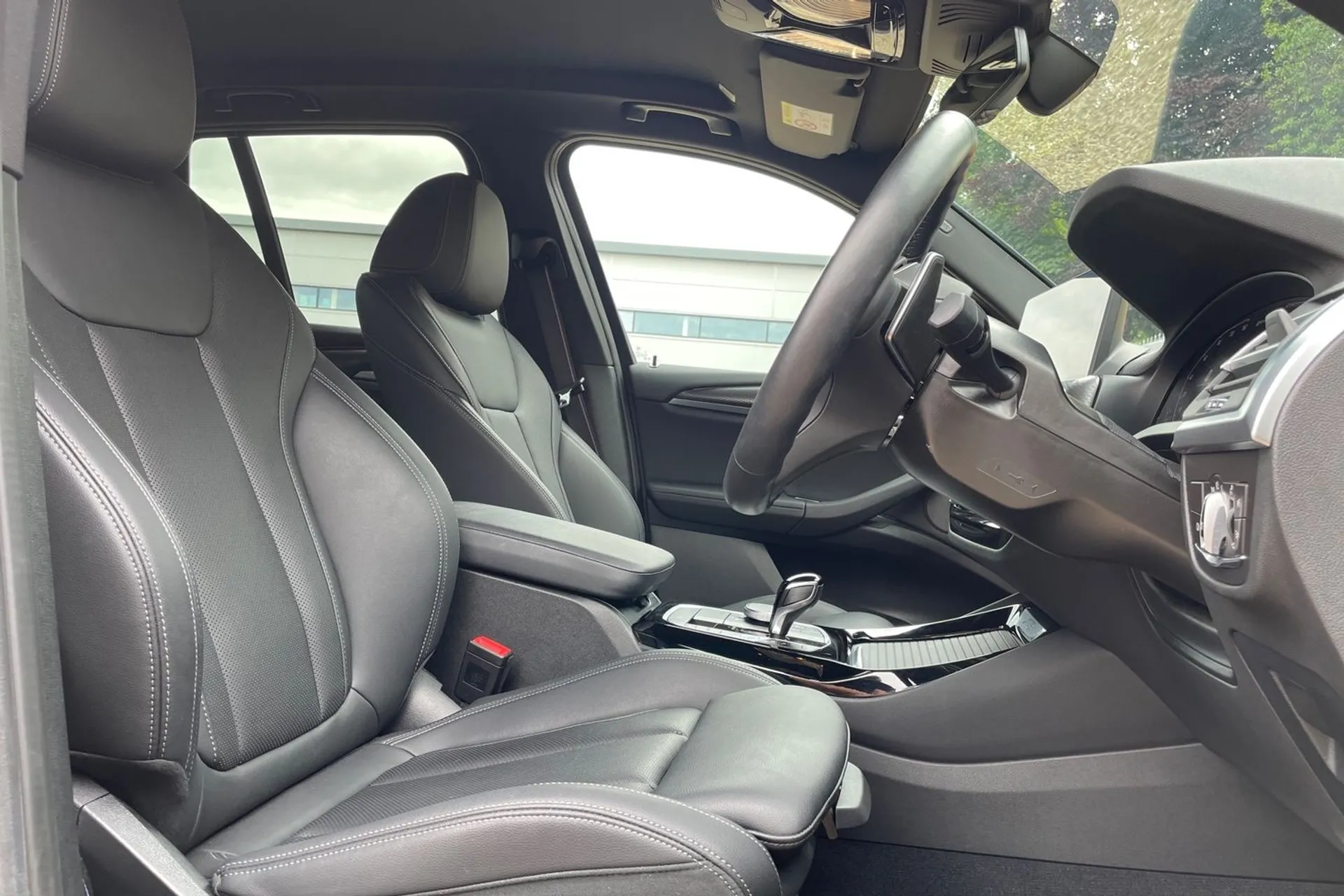 BMW X3 thumbnail image number 25