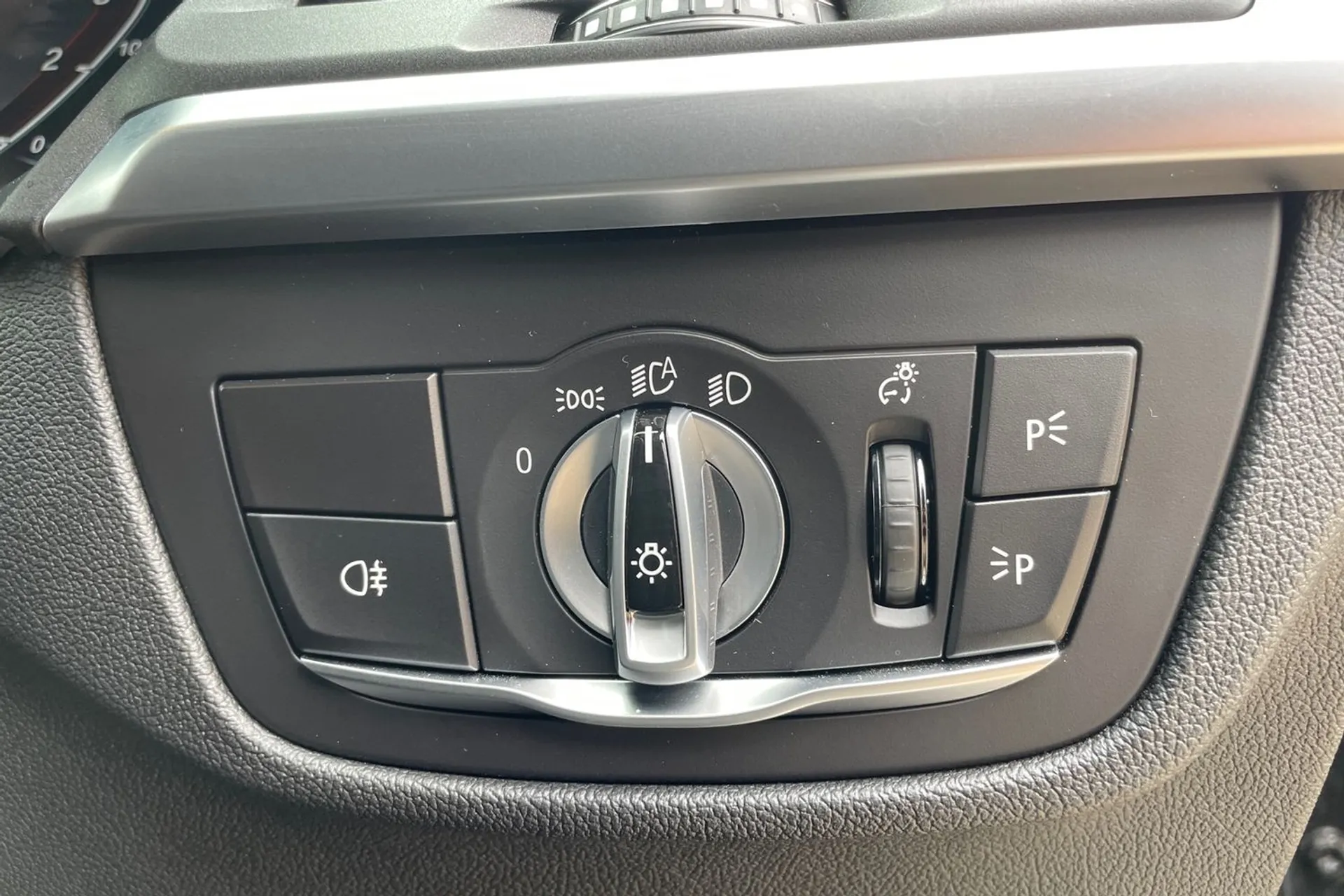 BMW X3 thumbnail image number 46