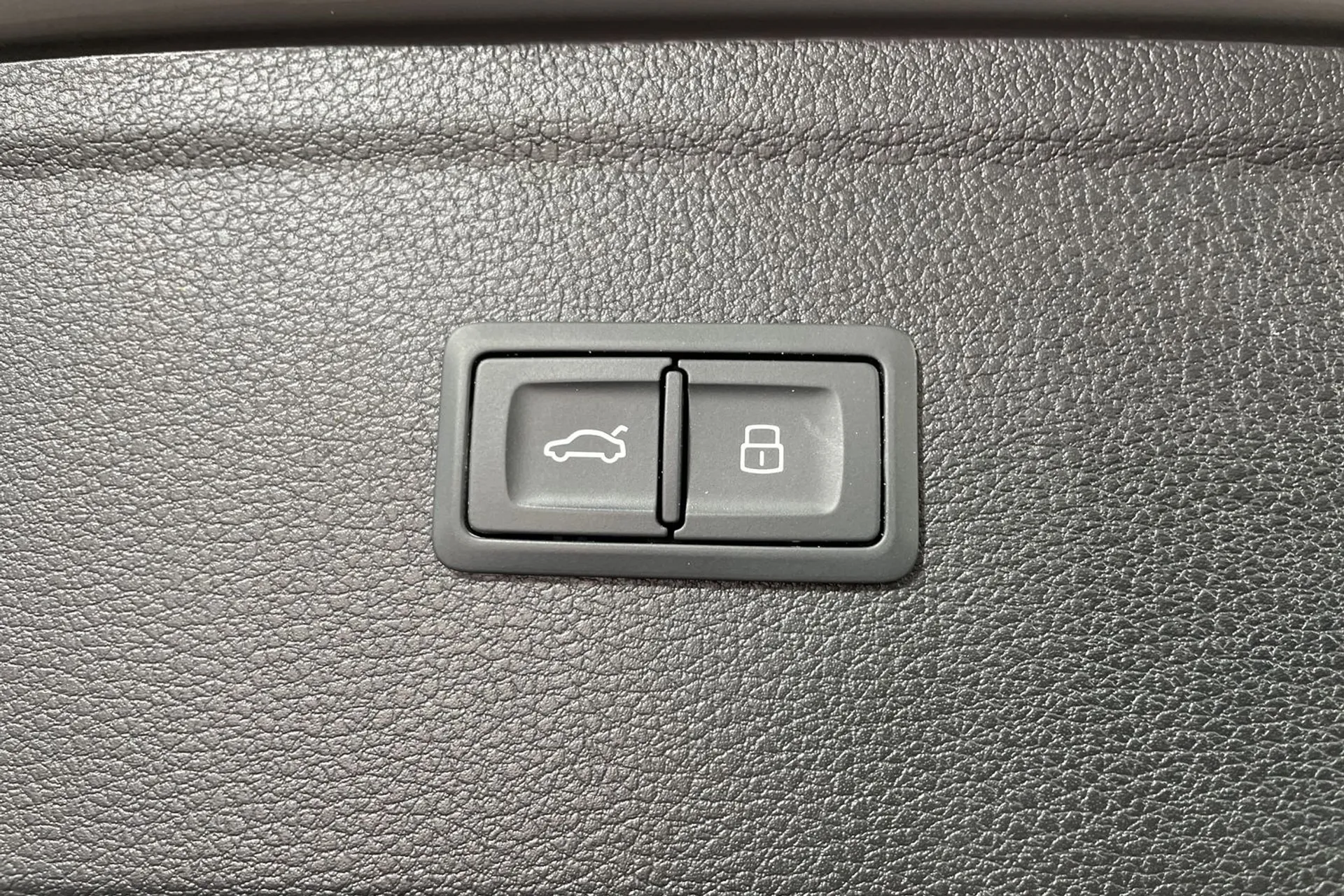 Audi Q5 thumbnail image number 19