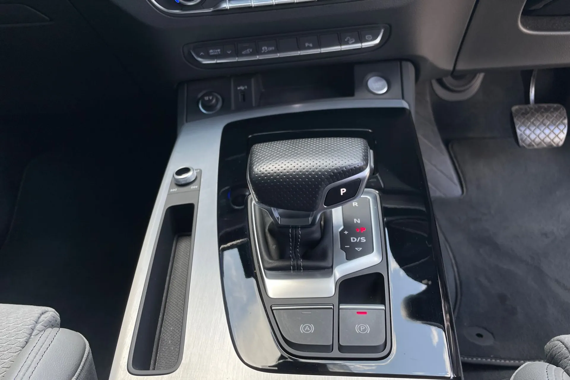 Audi Q5 thumbnail image number 39