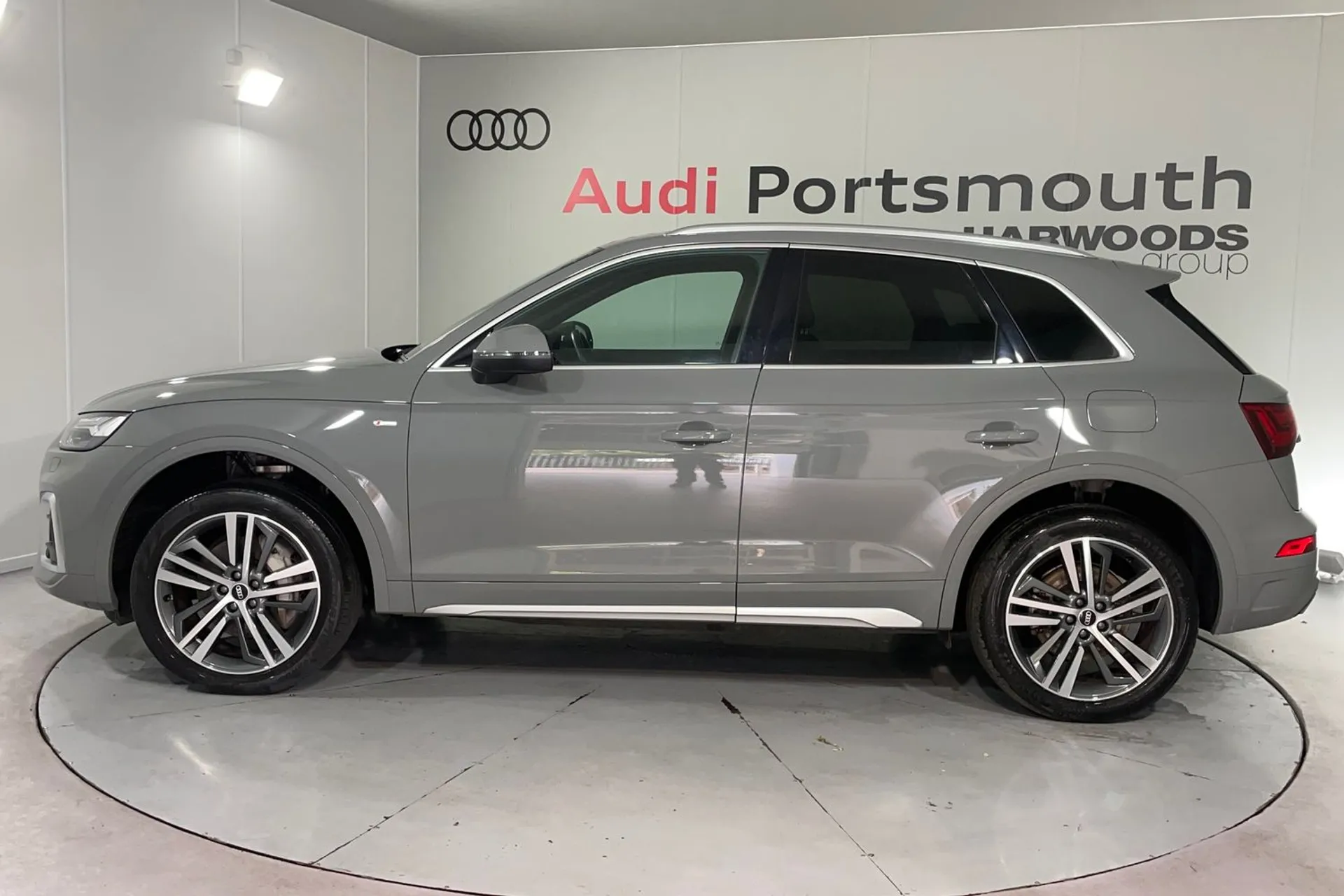 Audi Q5 thumbnail image number 11