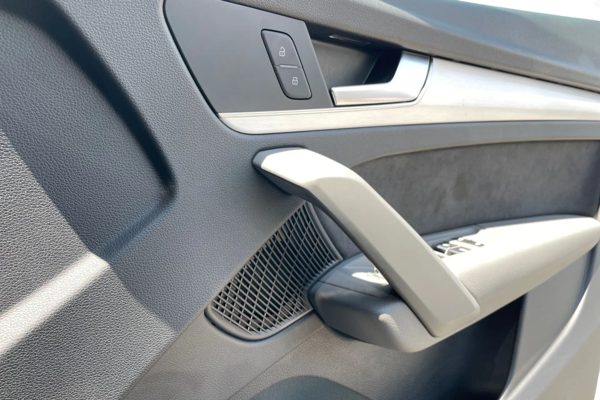 Audi Q5 thumbnail image number 46