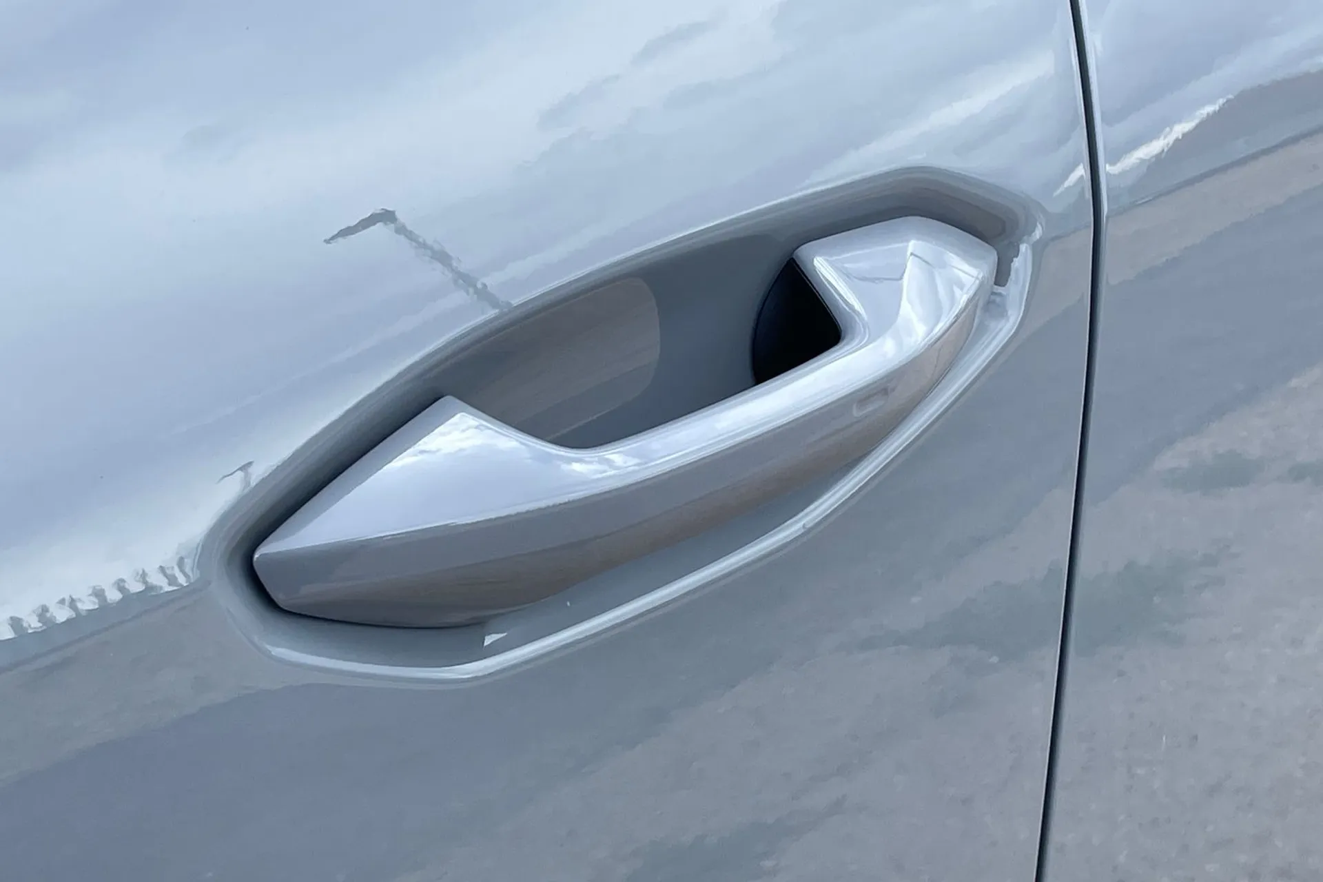 Audi Q4 e-tron thumbnail image number 13