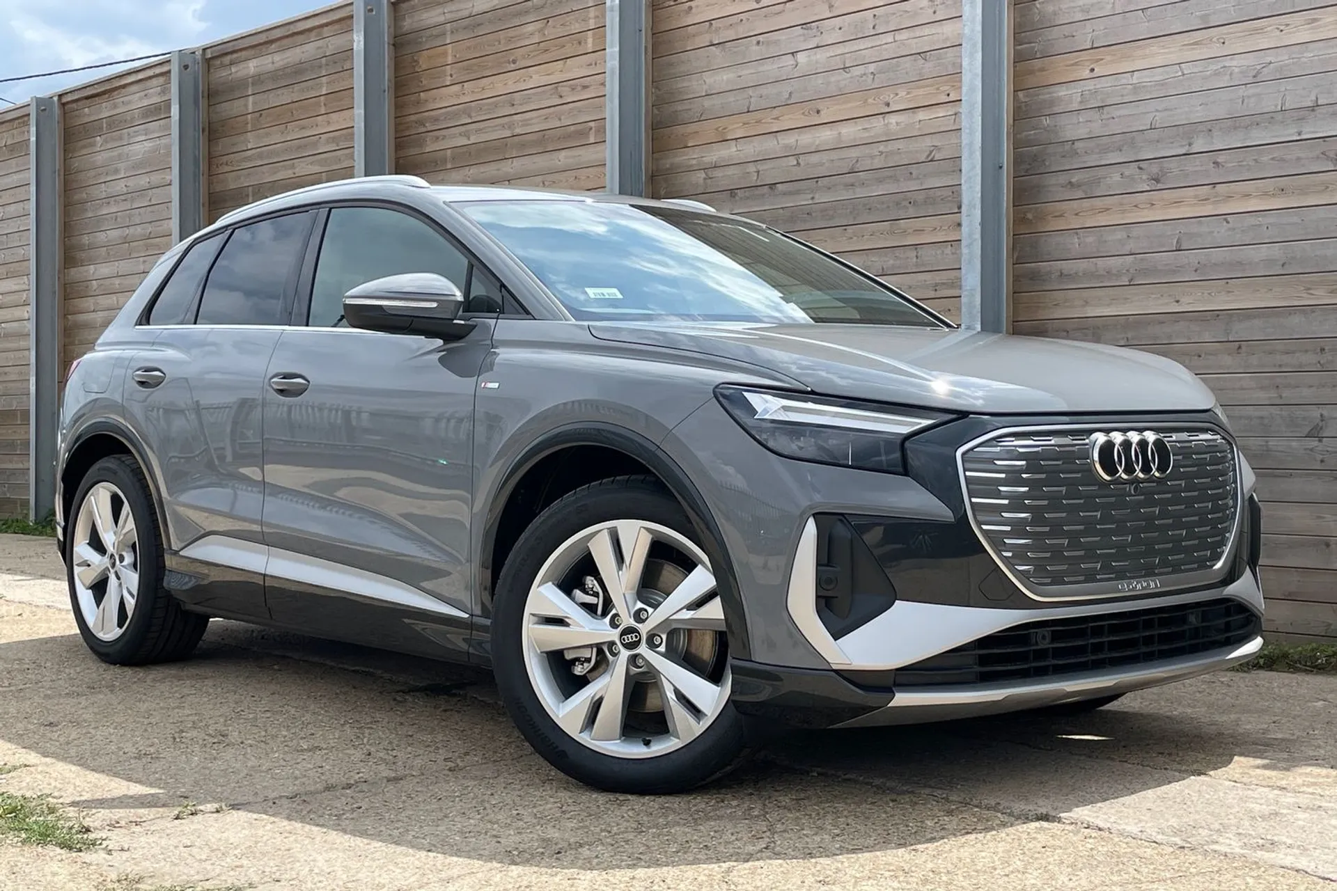 Audi Q4 e-tron focused image