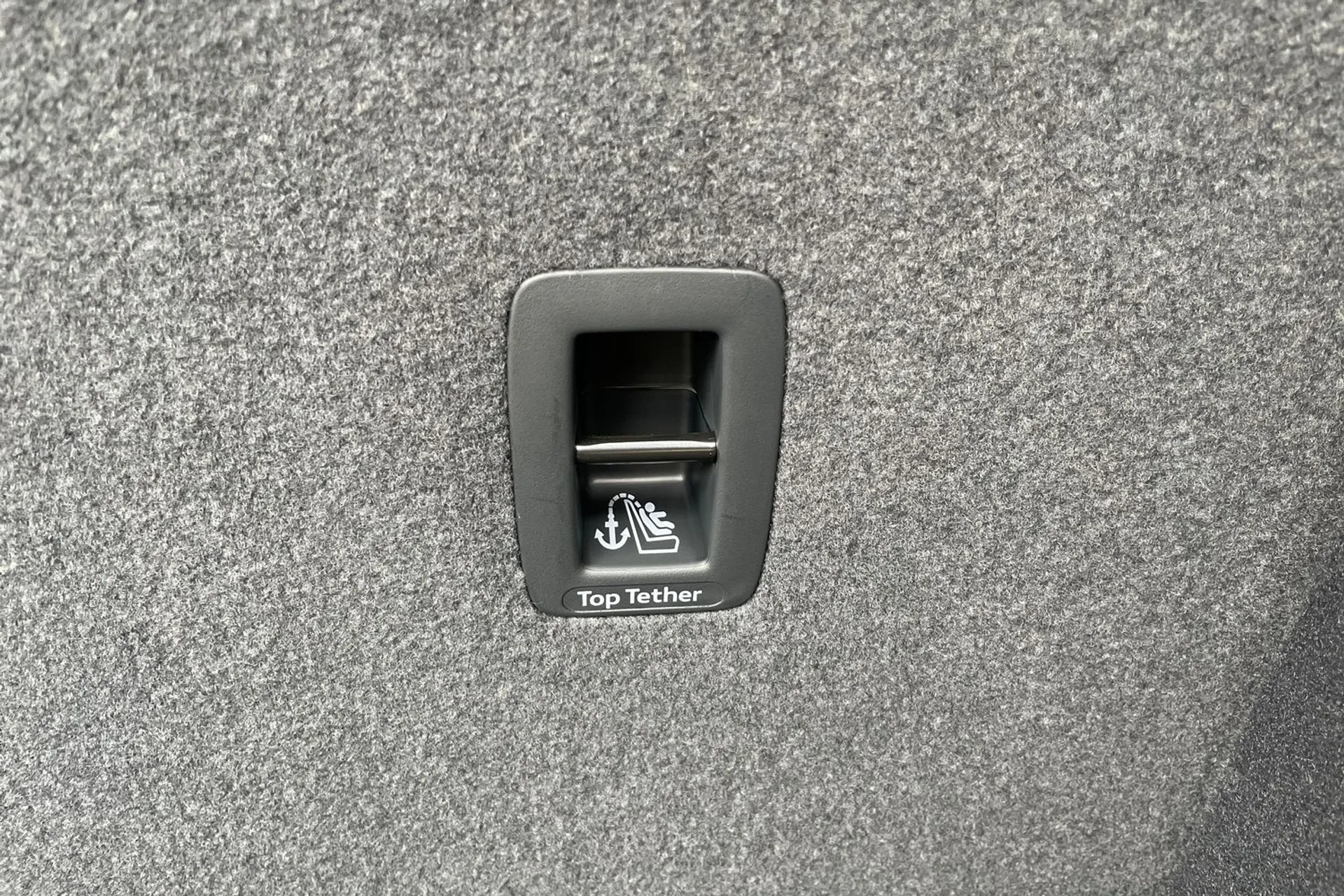 Audi Q4 e-tron thumbnail image number 18