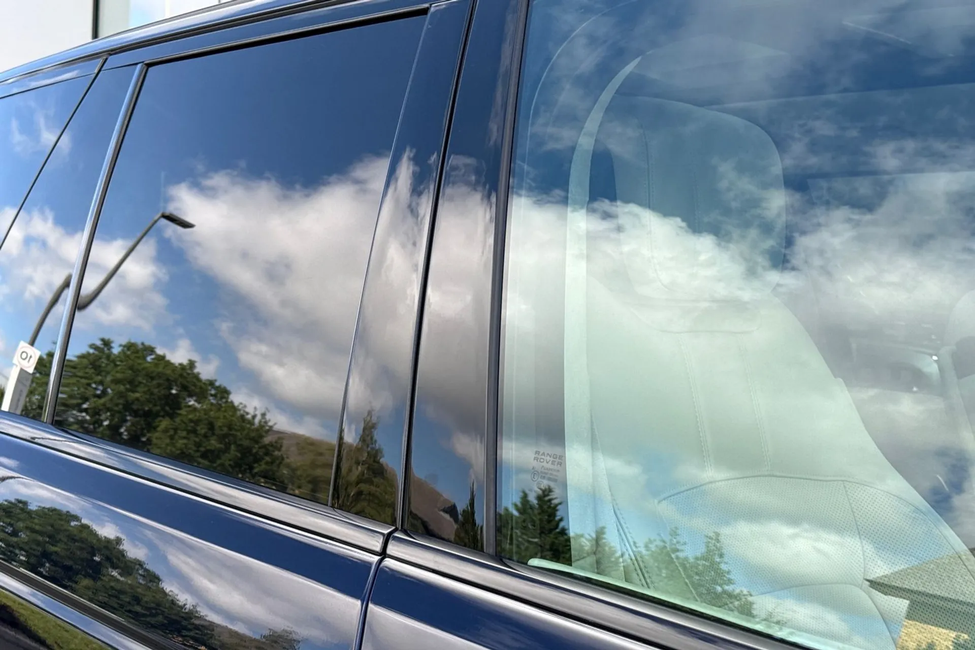 LAND ROVER RANGE ROVER thumbnail image number 13