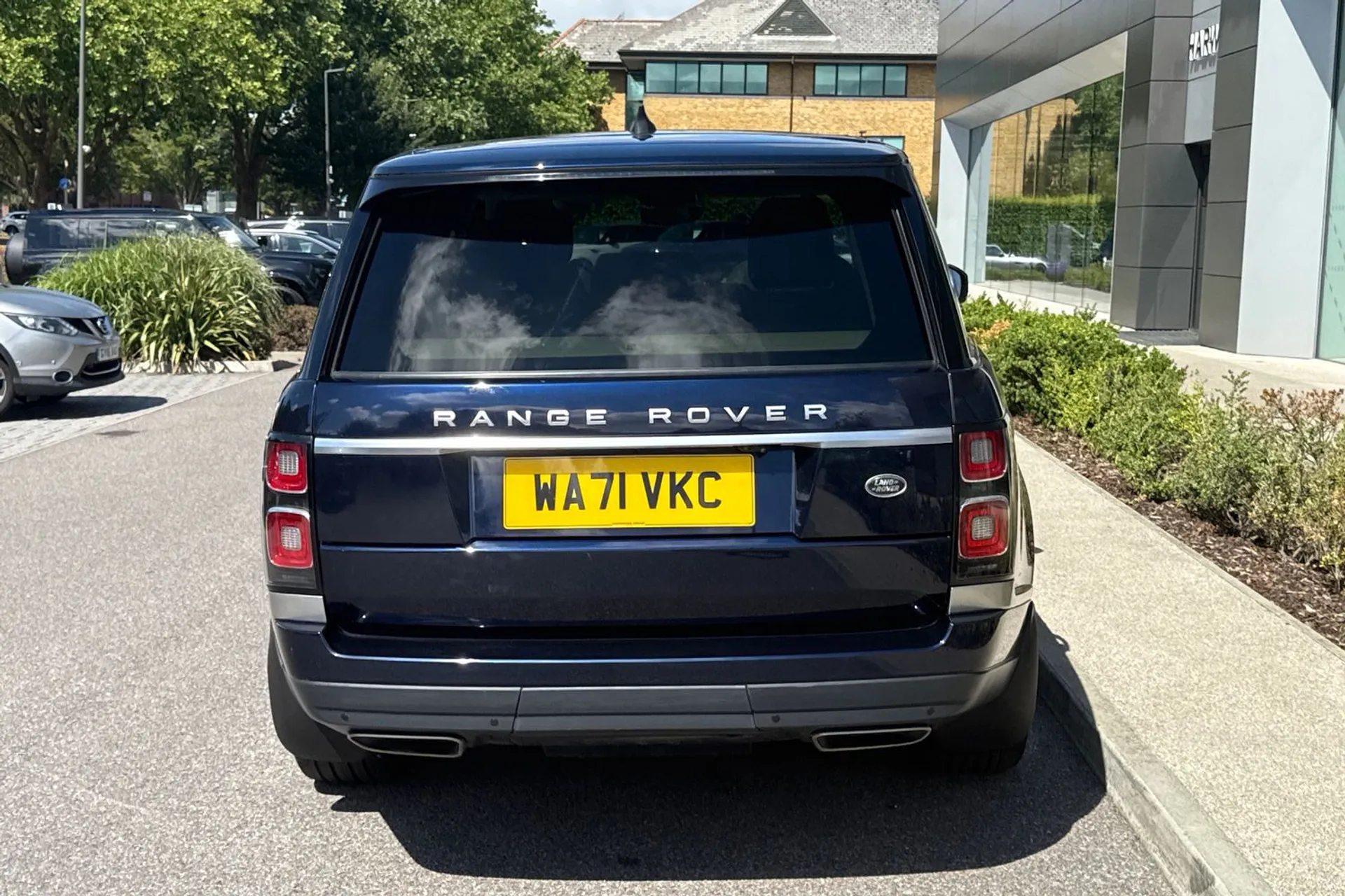 LAND ROVER RANGE ROVER thumbnail image number 12