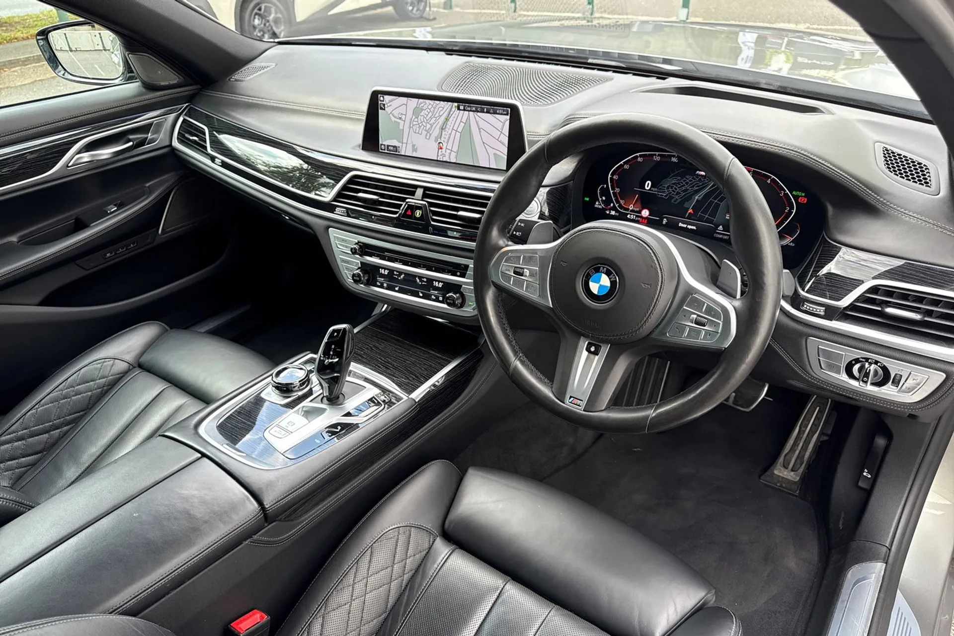 BMW 7 SERIES thumbnail image number 19