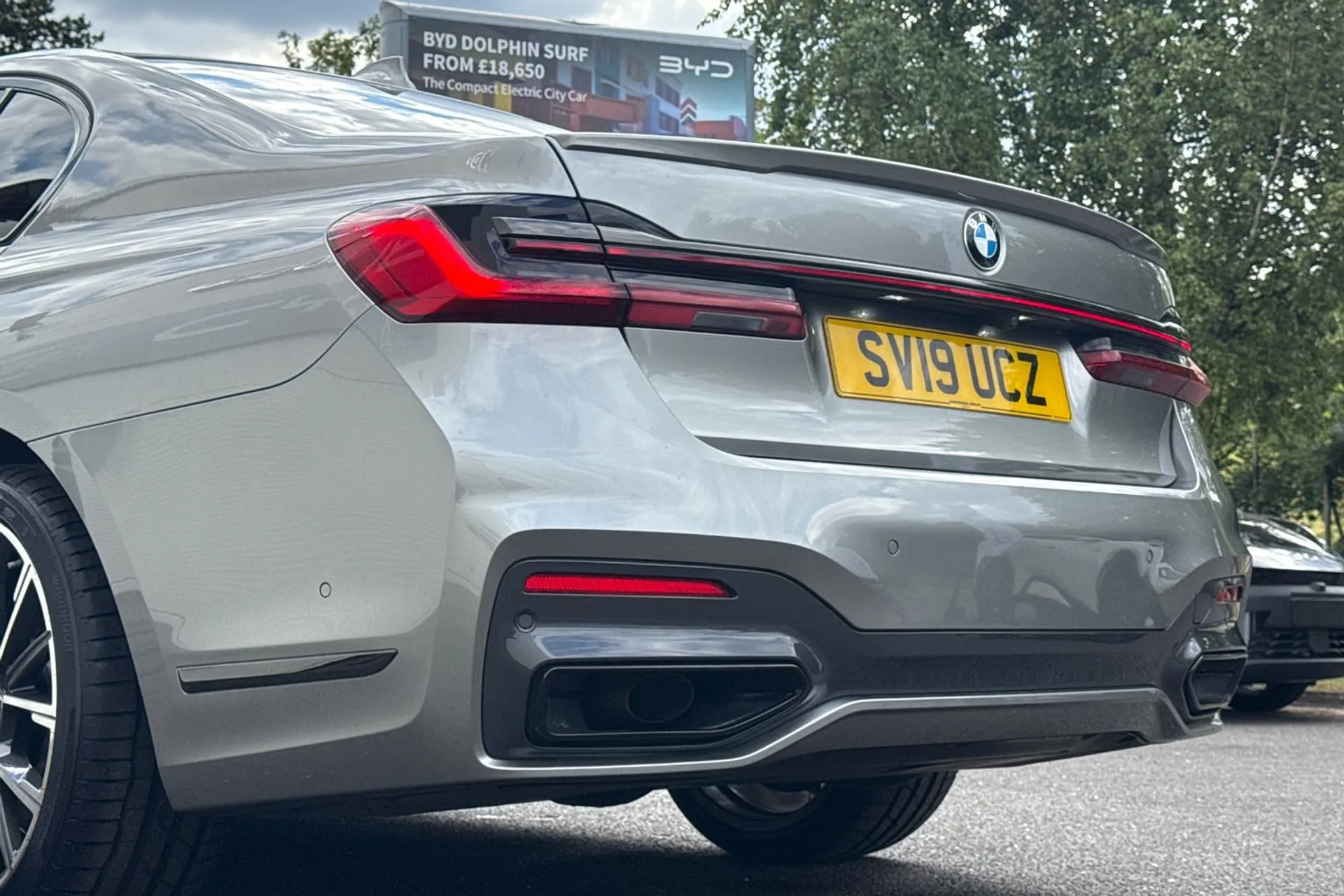 BMW 7 SERIES thumbnail image number 30