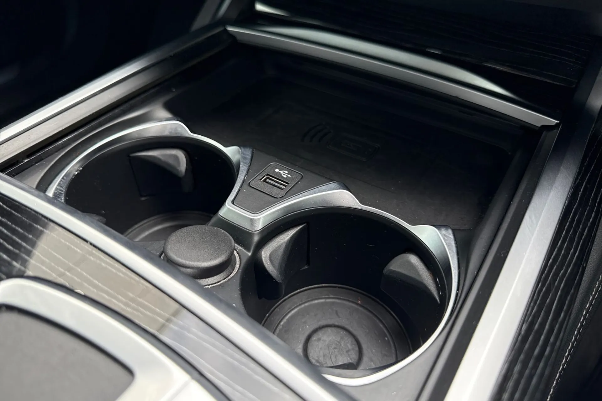 BMW 7 SERIES thumbnail image number 49
