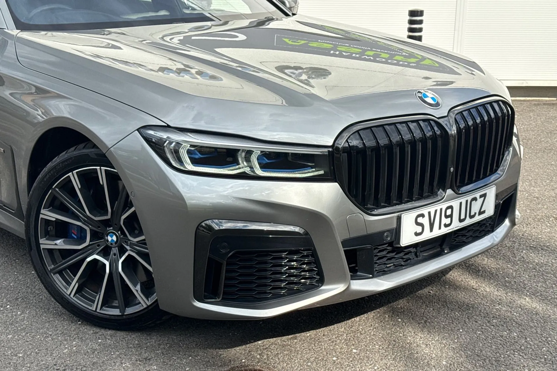 BMW 7 SERIES thumbnail image number 21
